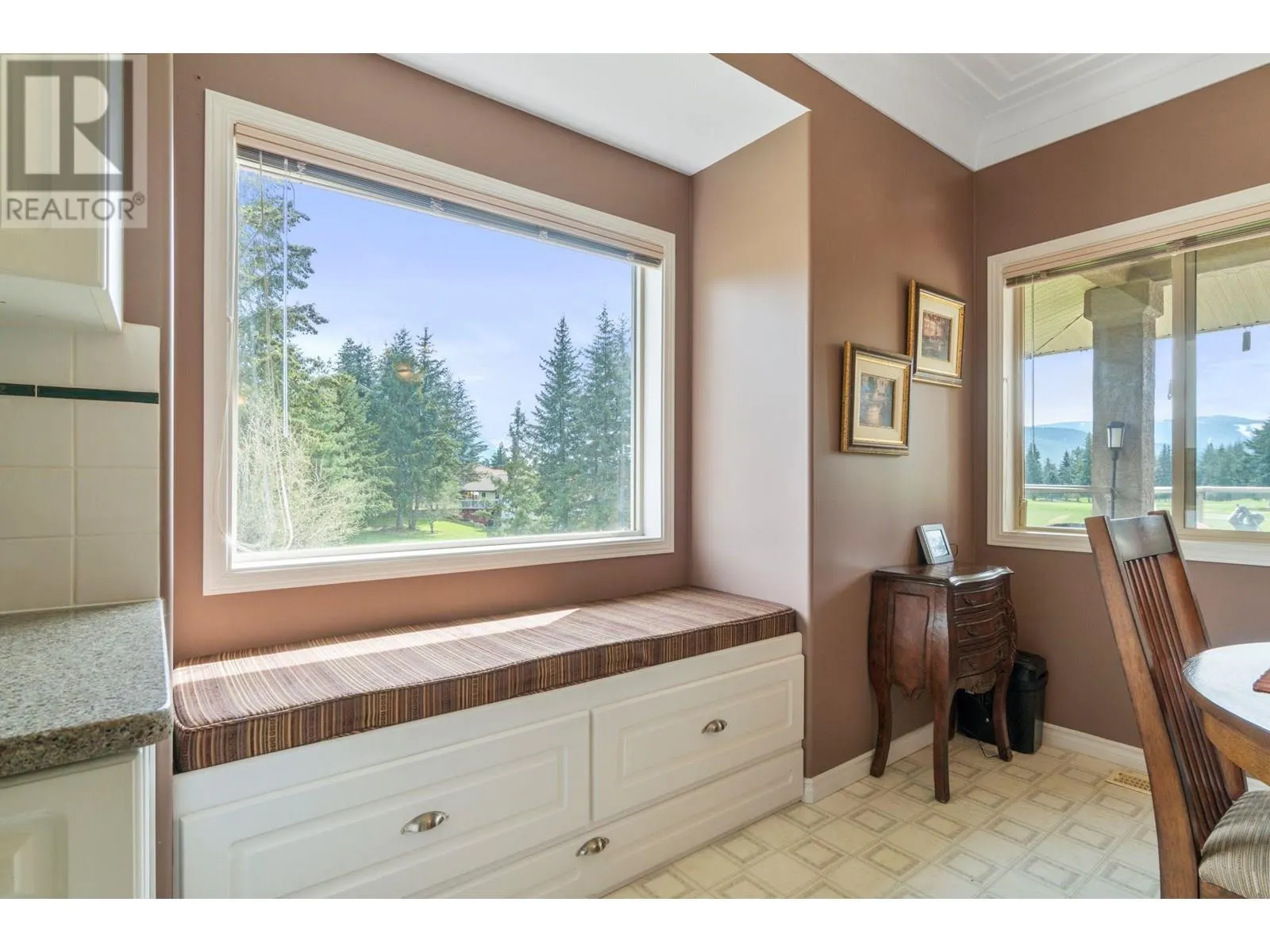 2550 Golf Course Drive Unit# 5