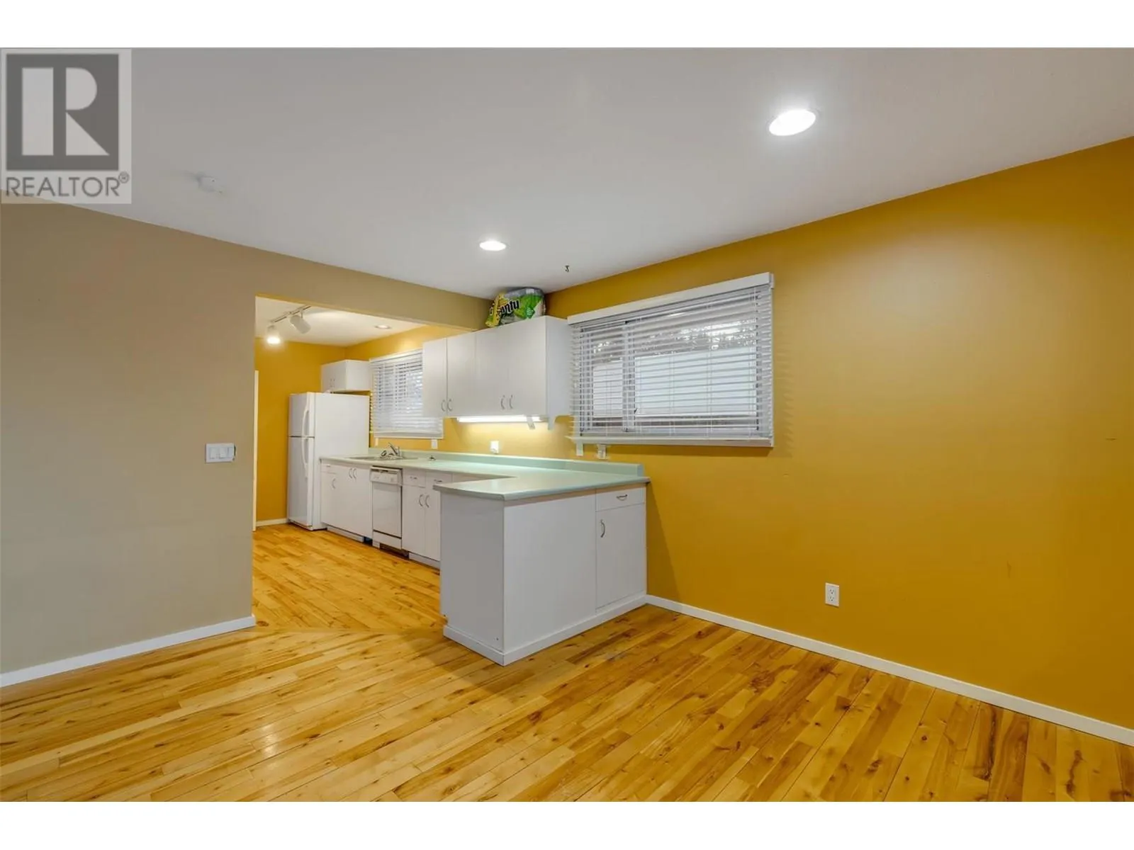 215 Mugford Road