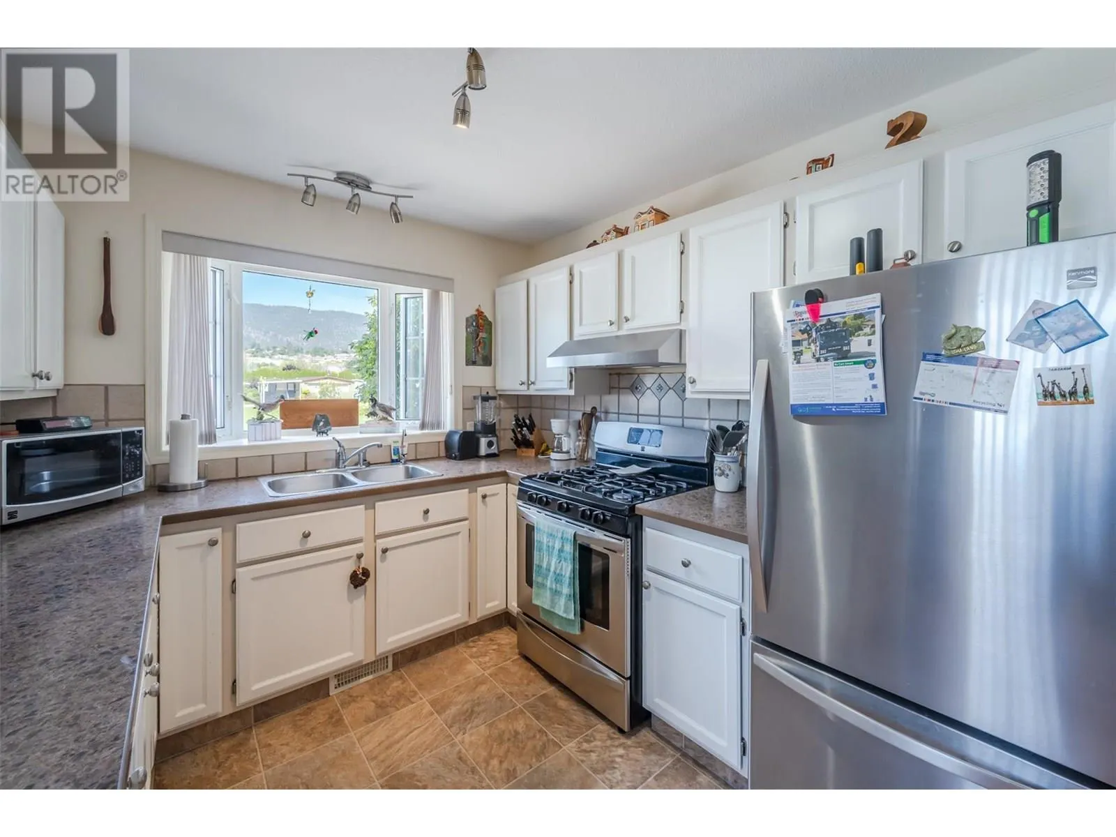 999 Burnaby Avenue Unit# 54