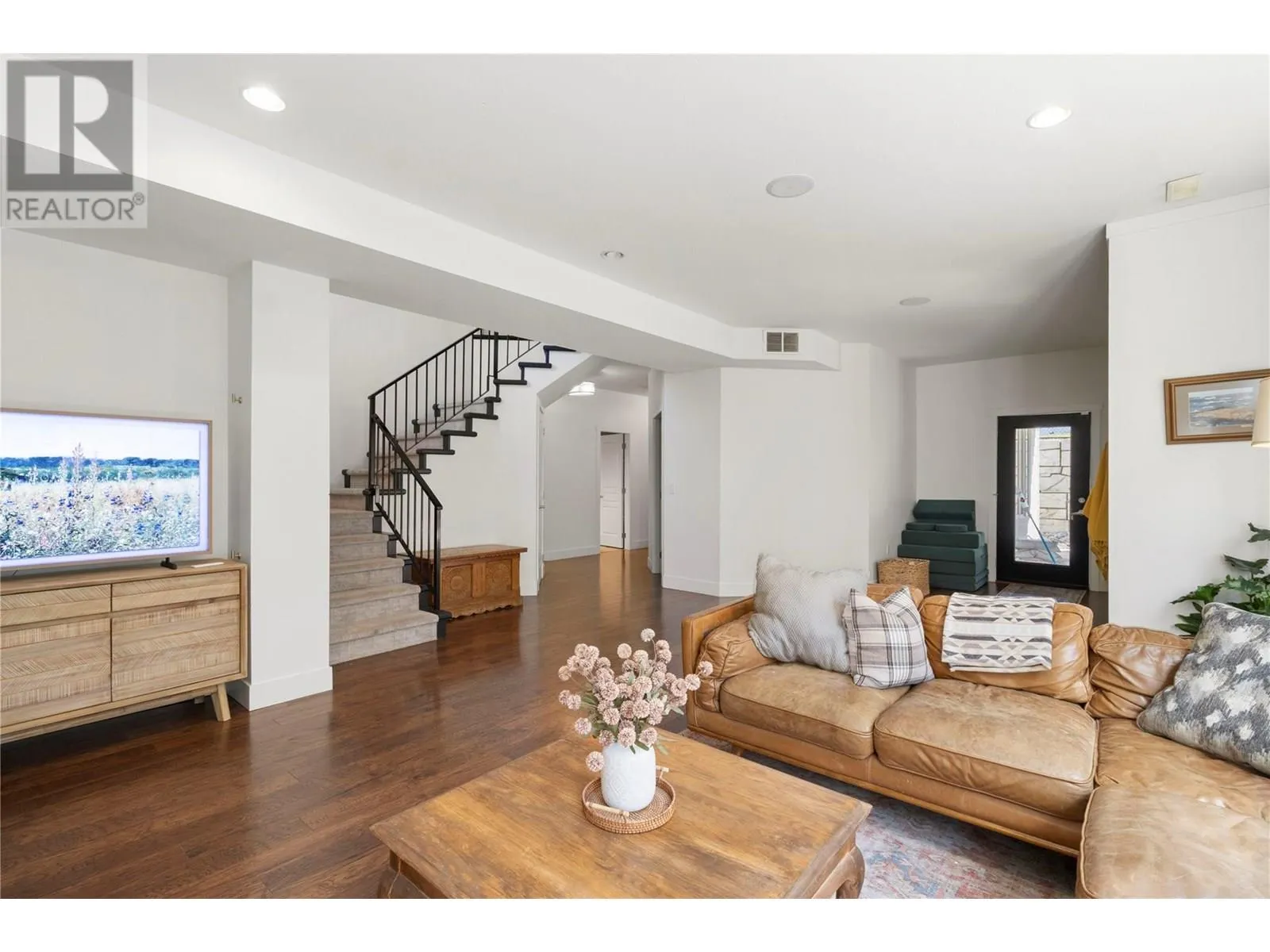 1800 Foothill Road SW