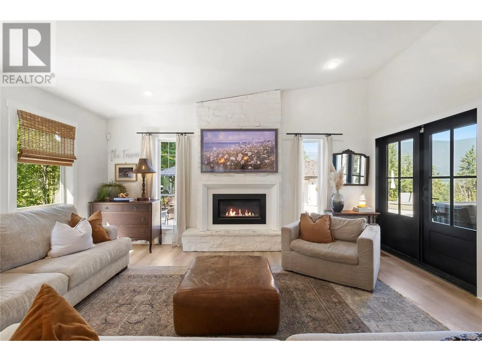 1800 Foothill Road SW