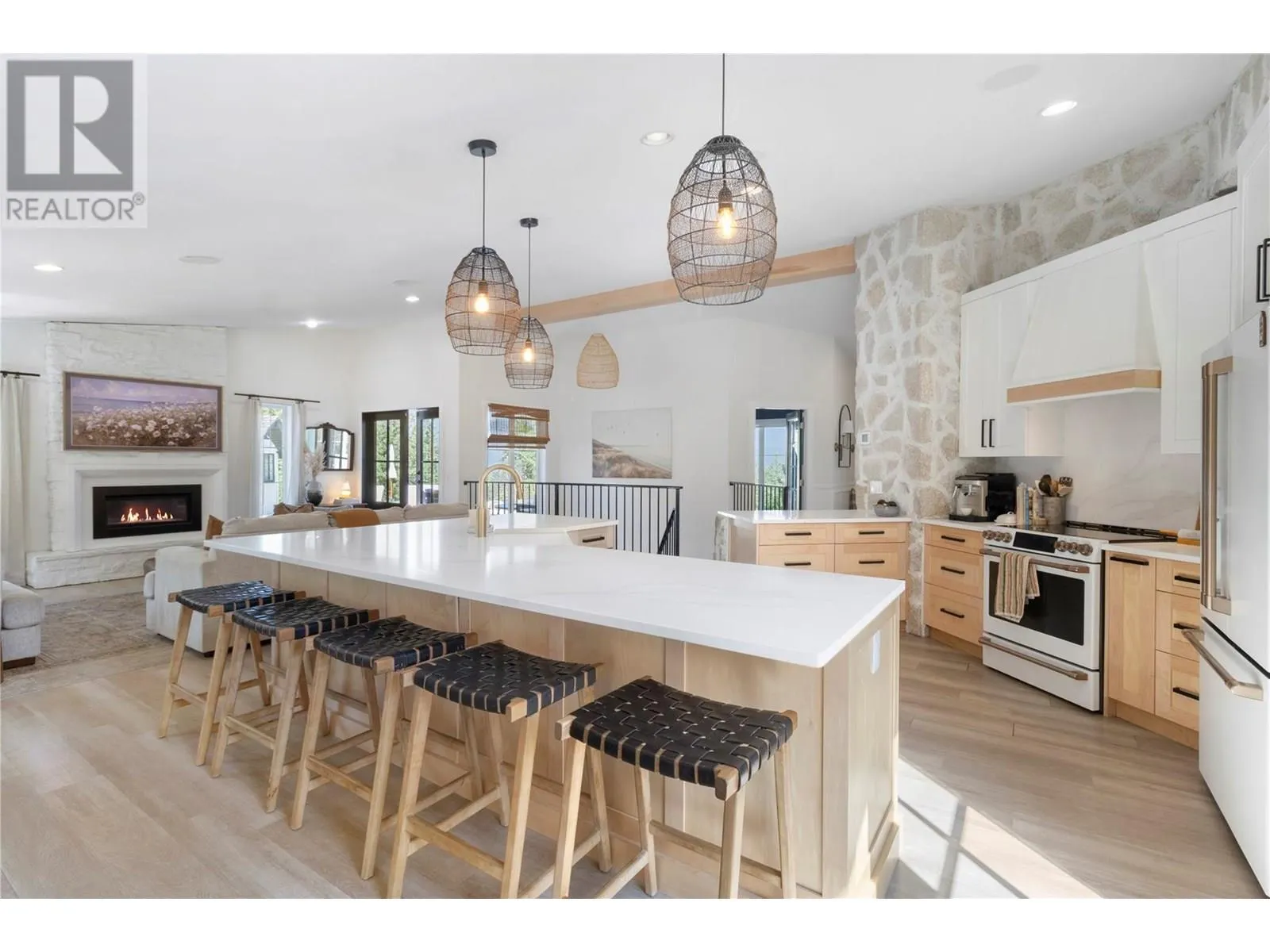 1800 Foothill Road SW