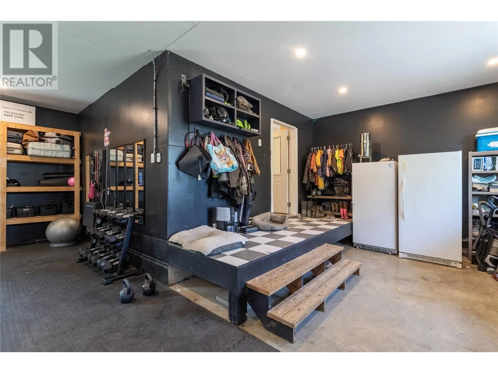 1800 Foothill Road SW