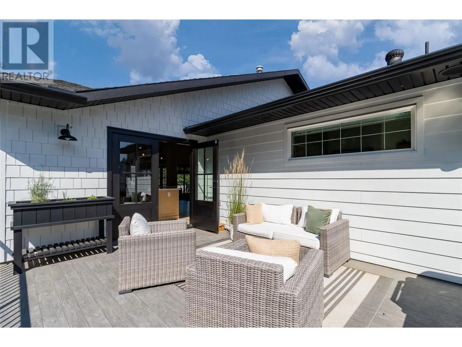 1800 Foothill Road SW
