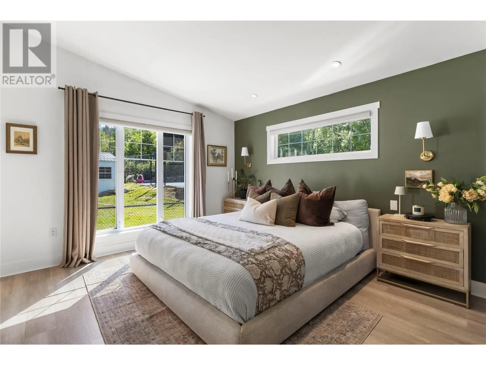 1800 Foothill Road SW