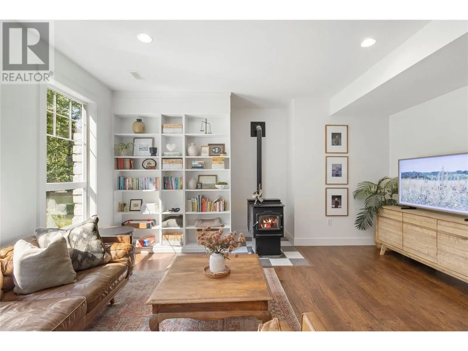 1800 Foothill Road SW