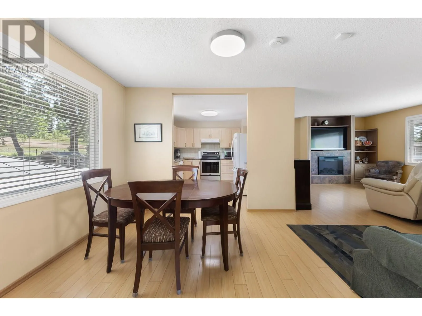 2545 Colleen Road