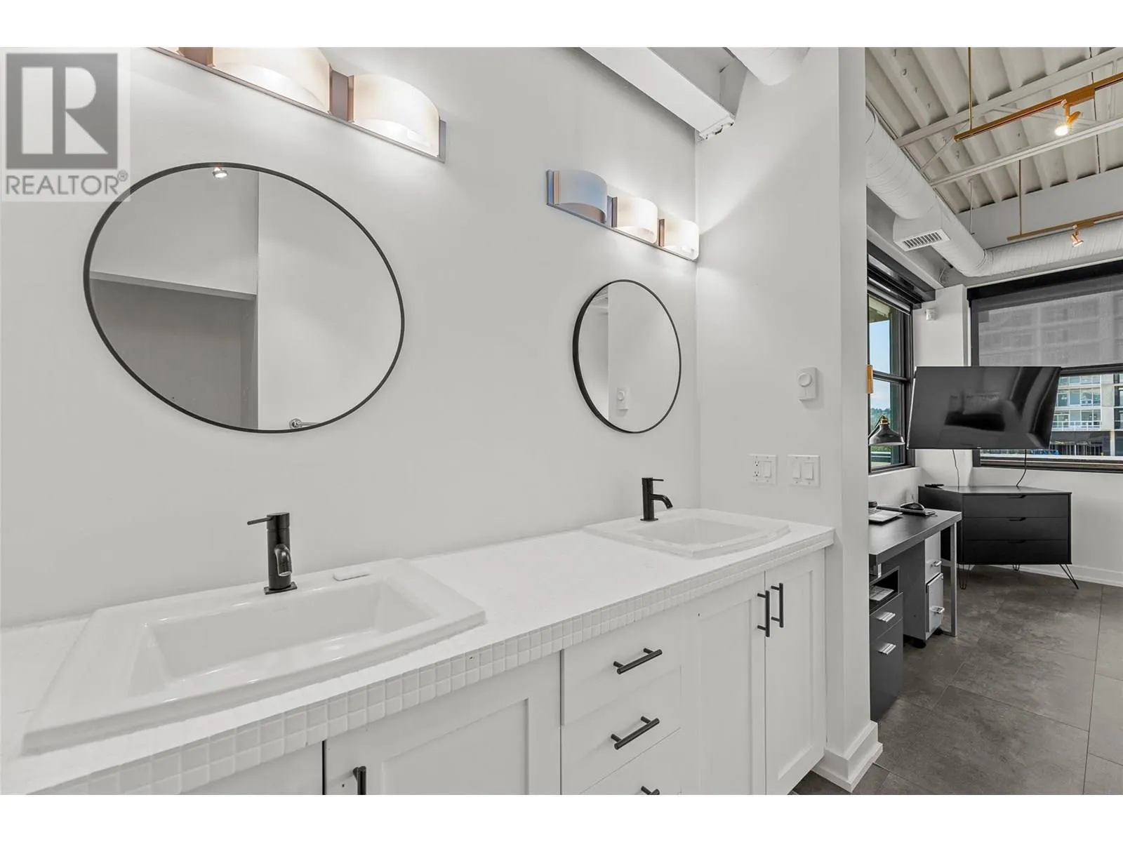 1630 Pandosy Street Unit# 601