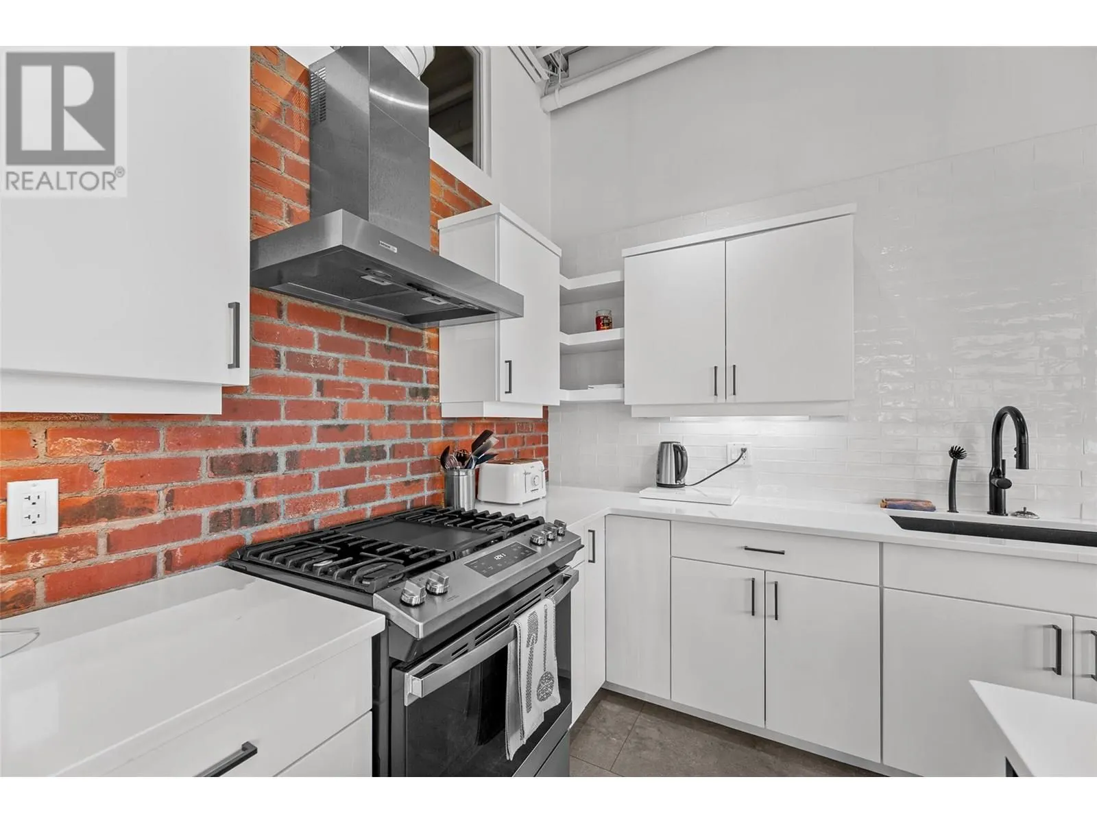 1630 Pandosy Street Unit# 601