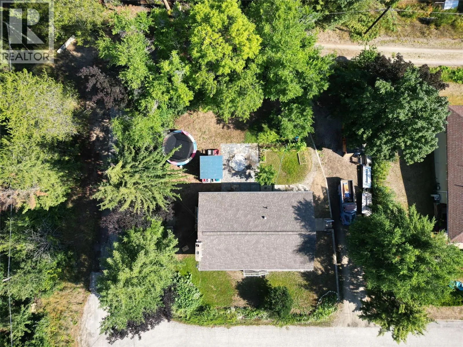 813 OAK Street
