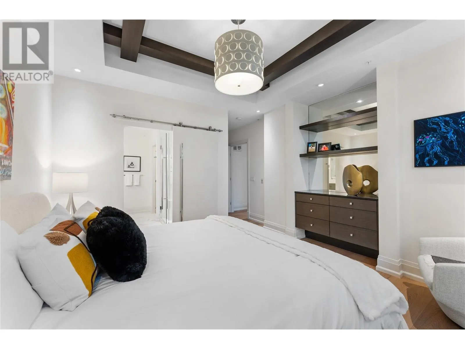 460 Groves Avenue Unit# 104