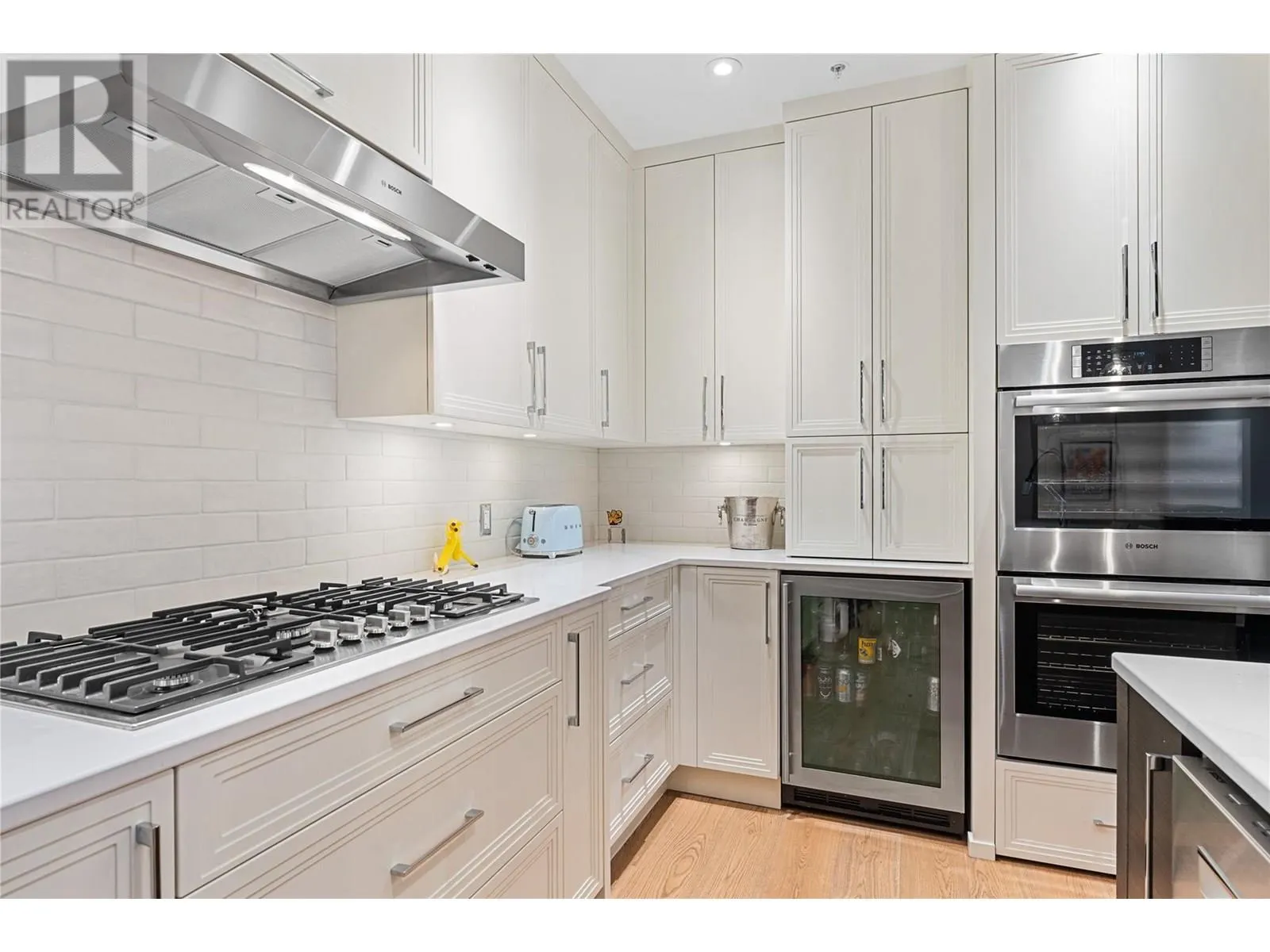 460 Groves Avenue Unit# 104