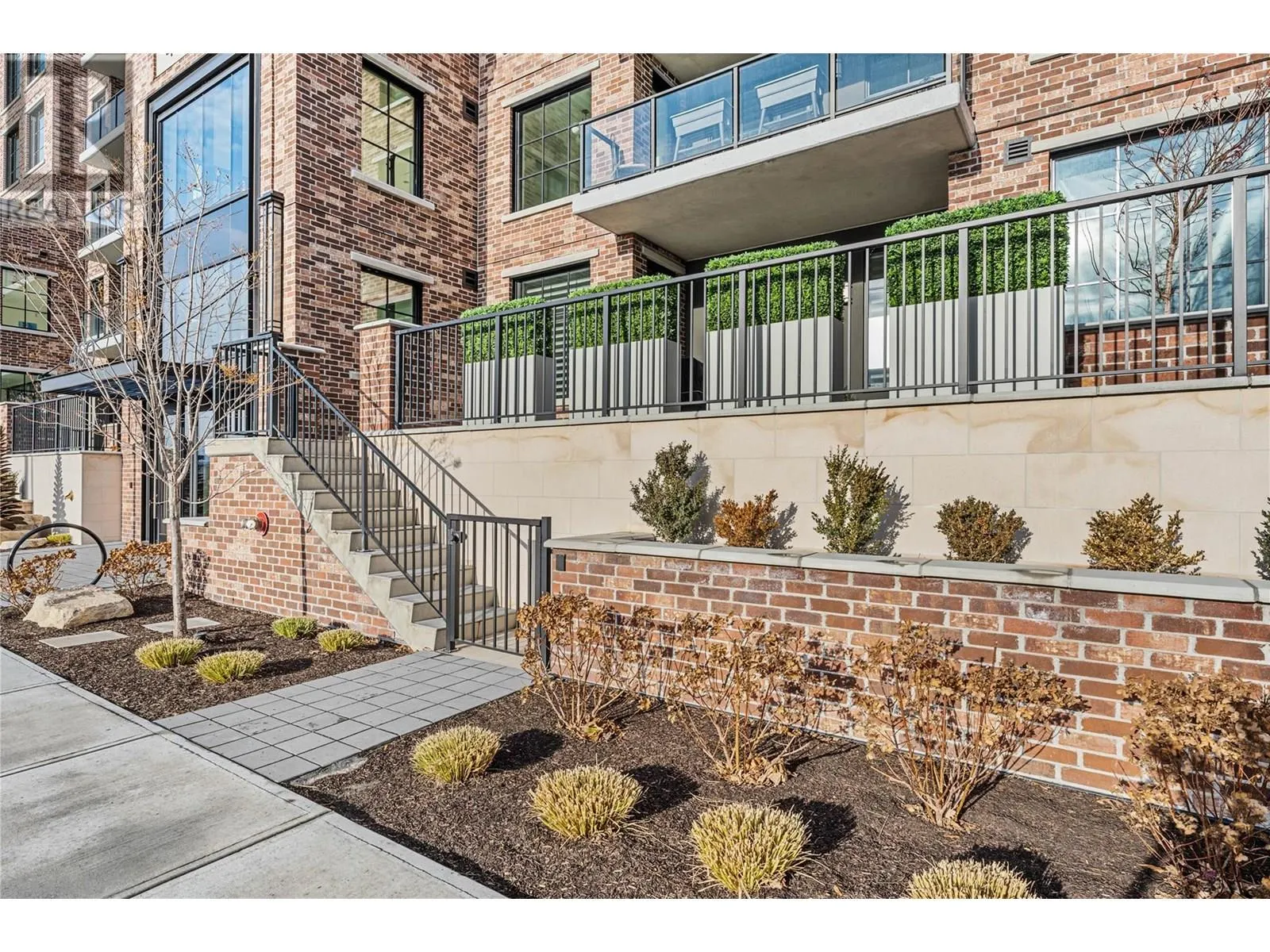 460 Groves Avenue Unit# 104