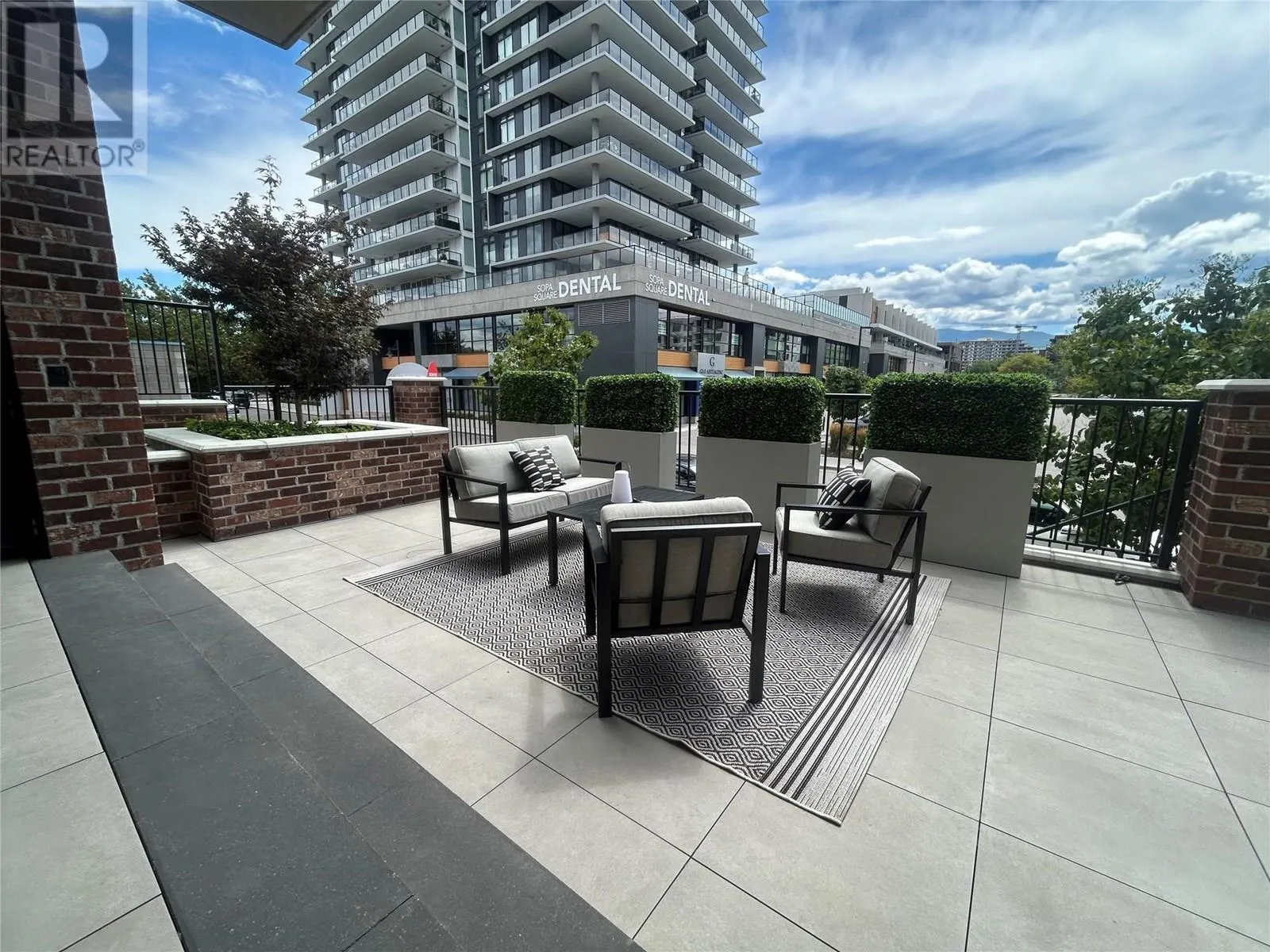 460 Groves Avenue Unit# 104