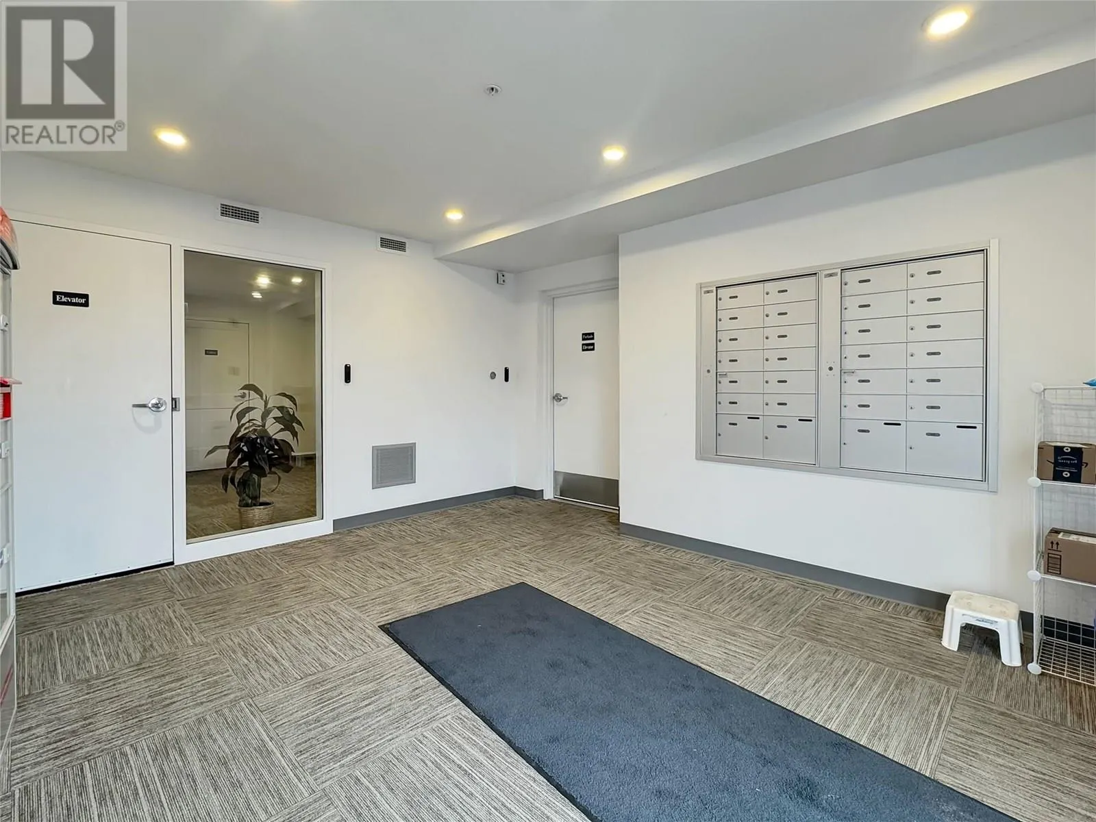 355 Legacy Lookout Unit# 213