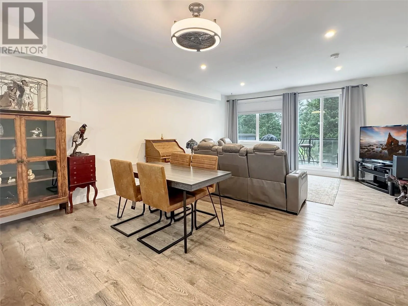 355 Legacy Lookout Unit# 213