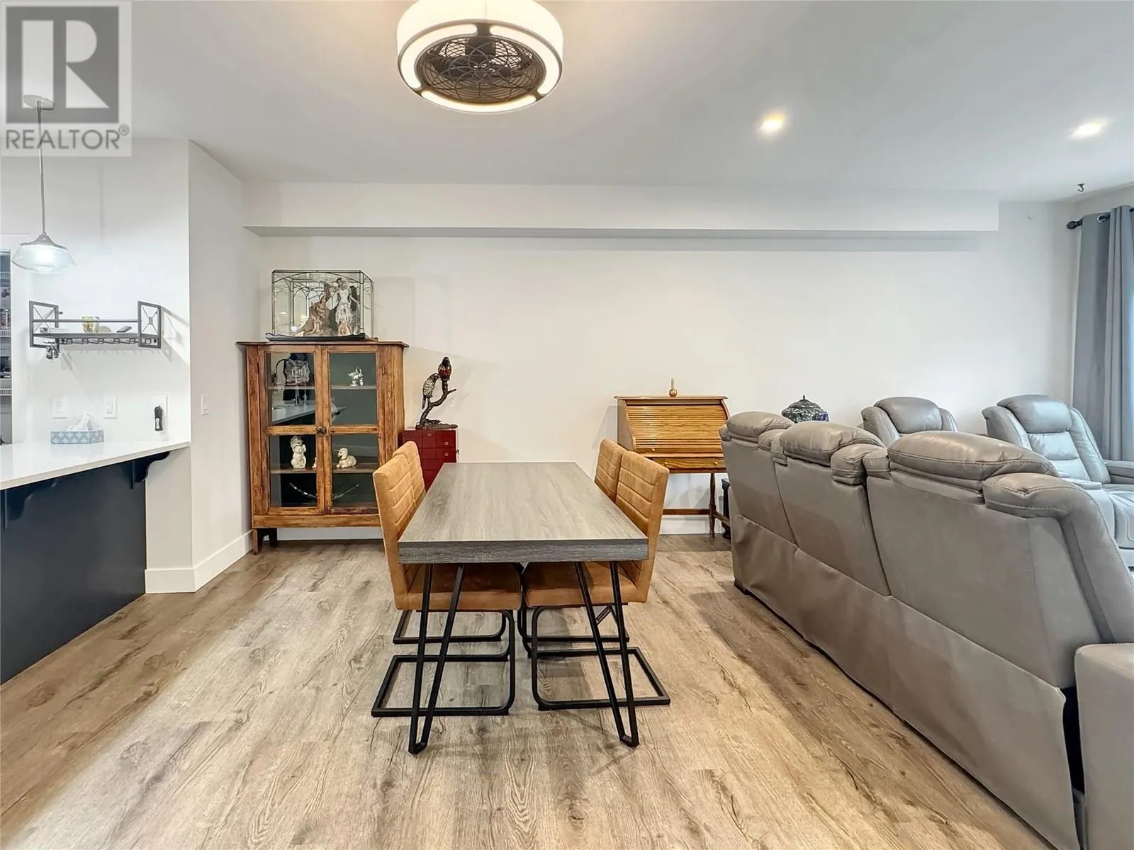 355 Legacy Lookout Unit# 213