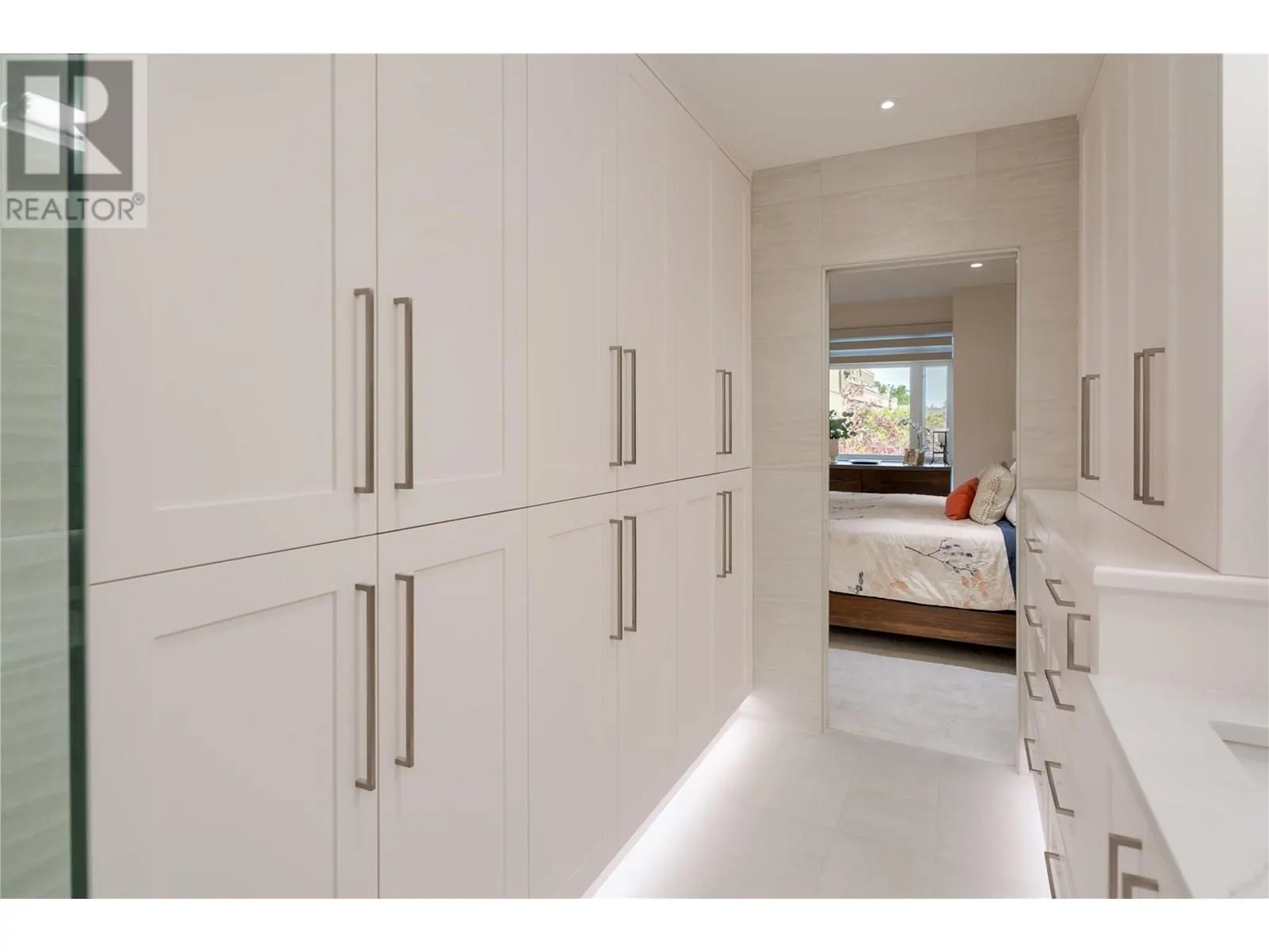 2901 Abbott Street Unit# 201