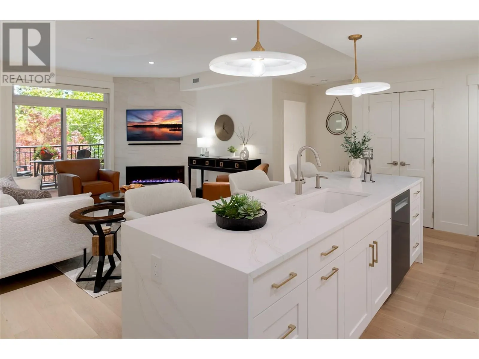 2901 Abbott Street Unit# 201