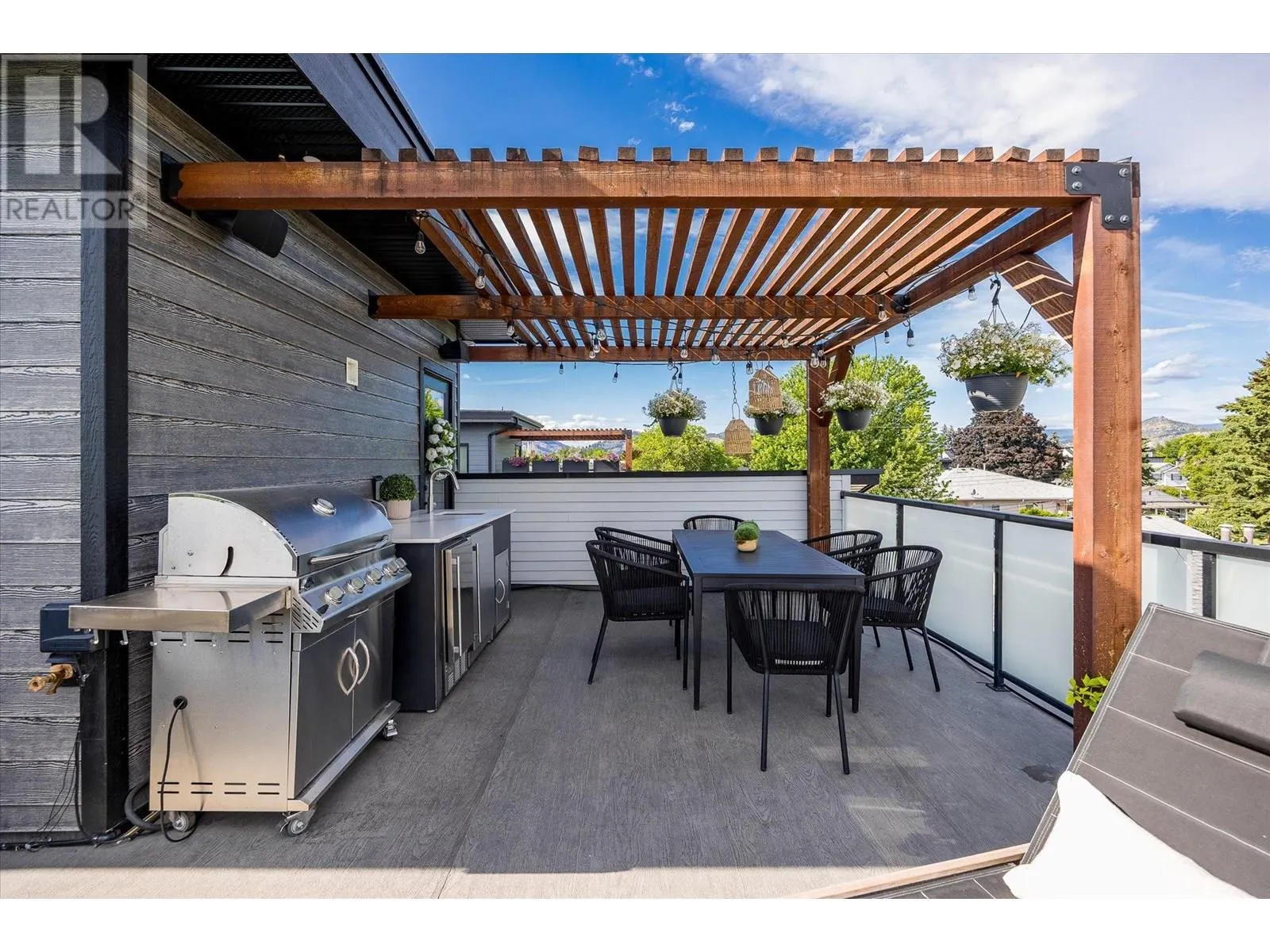 796 Wardlaw Avenue