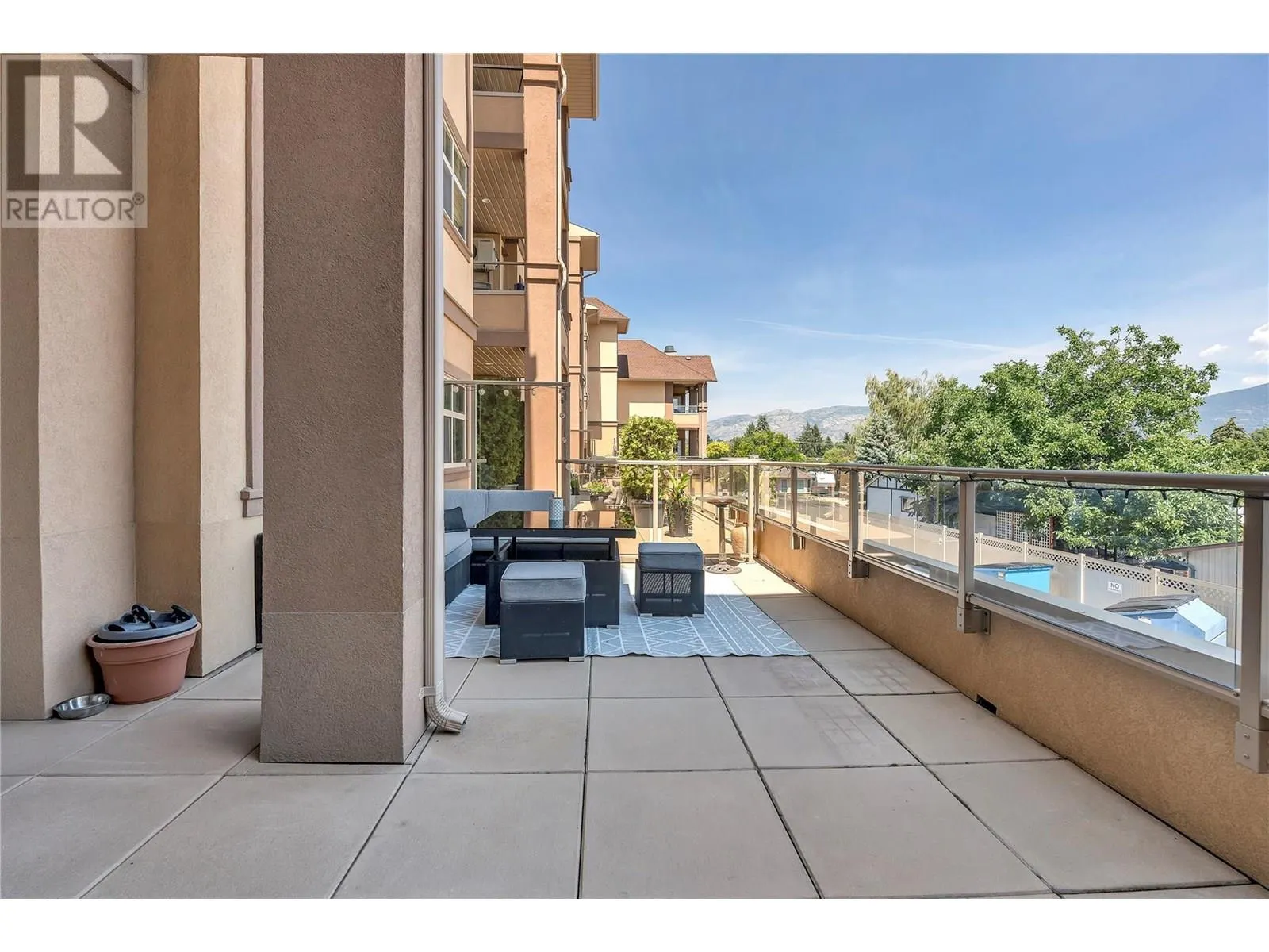 13615 Victoria Road N Unit# 206