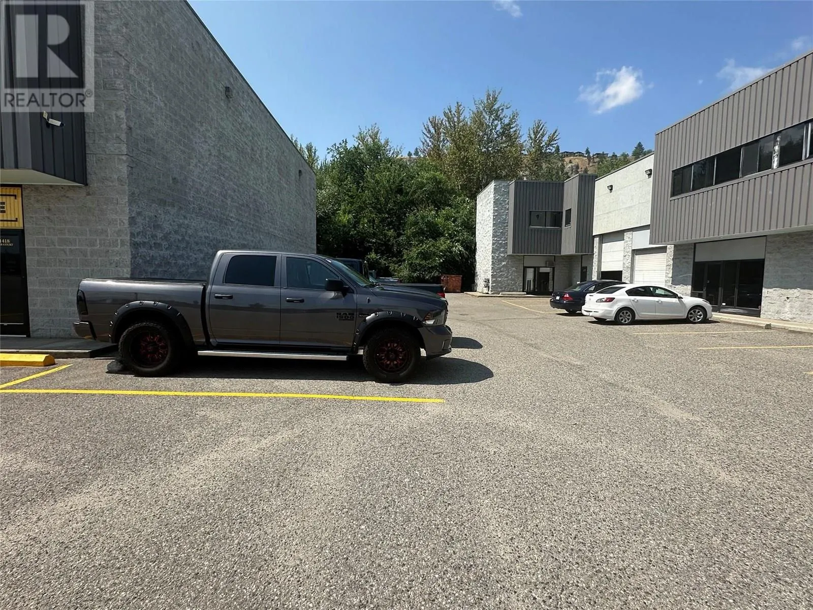 1418-1420 Hunter Court