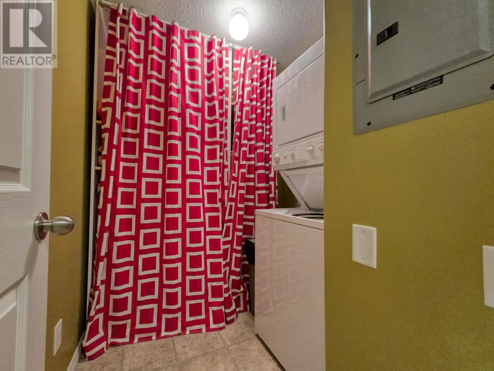 4767 Forsters Landing Road Unit# 205