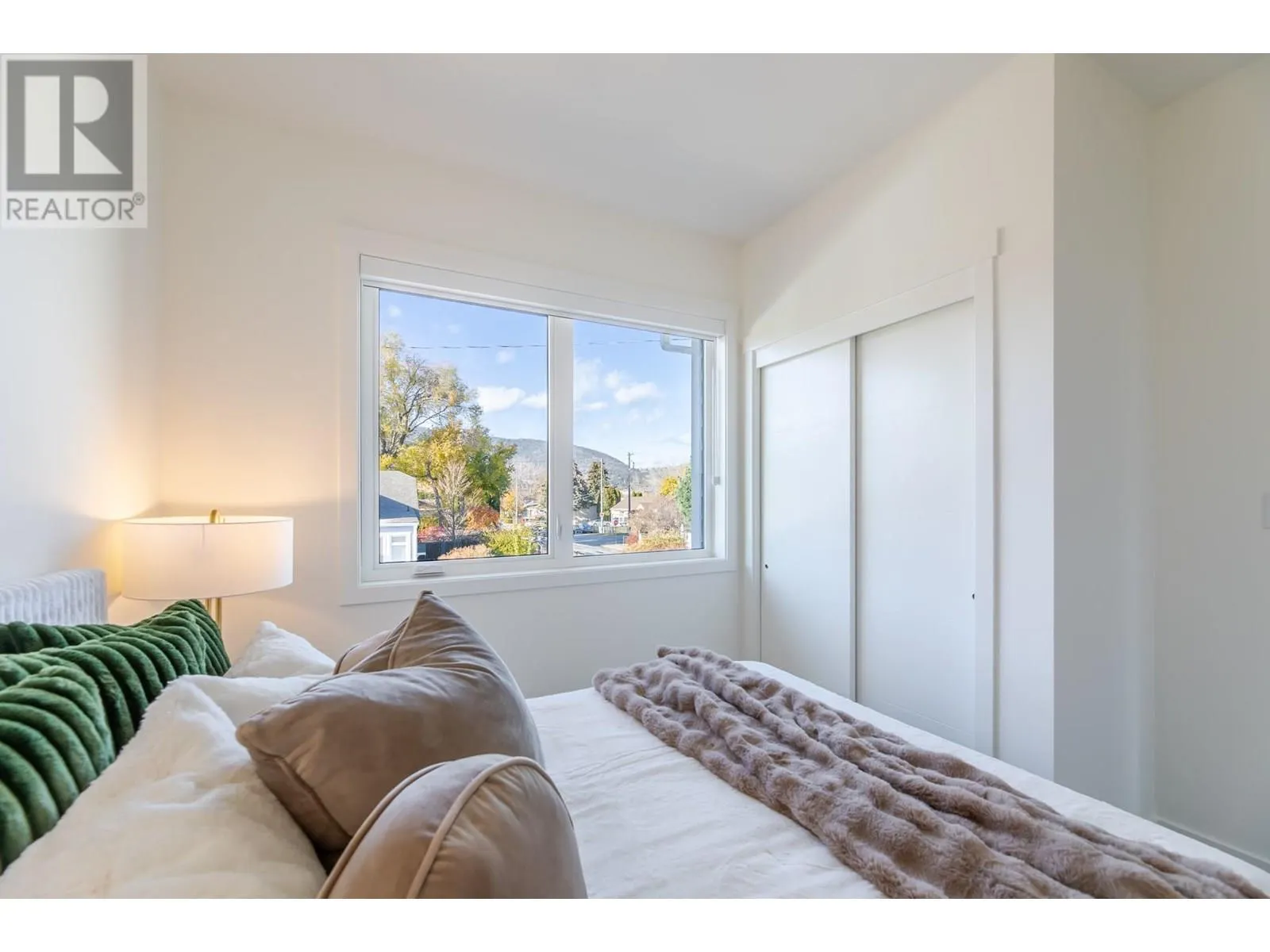 460 Conklin Avenue Unit# 102