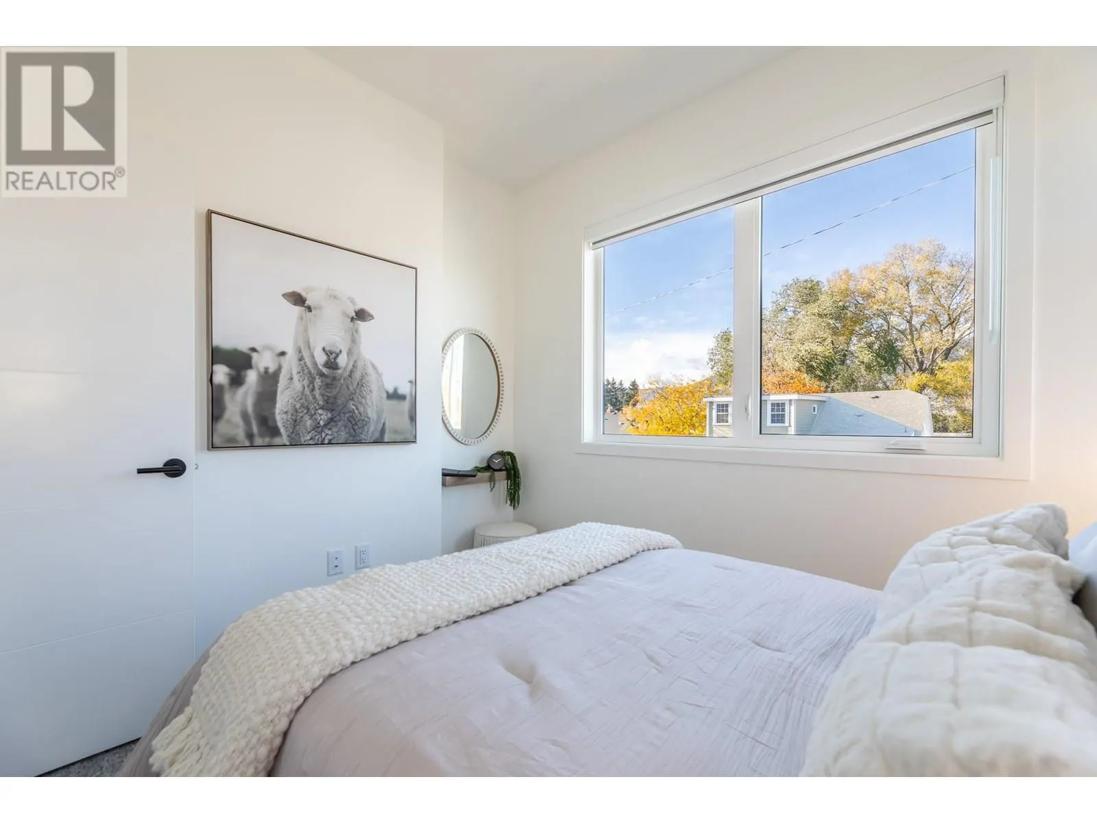 460 Conklin Avenue Unit# 105