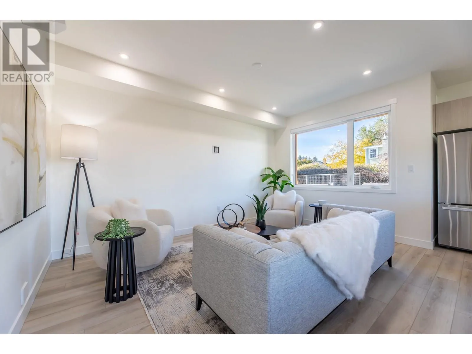 460 Conklin Avenue Unit# 105
