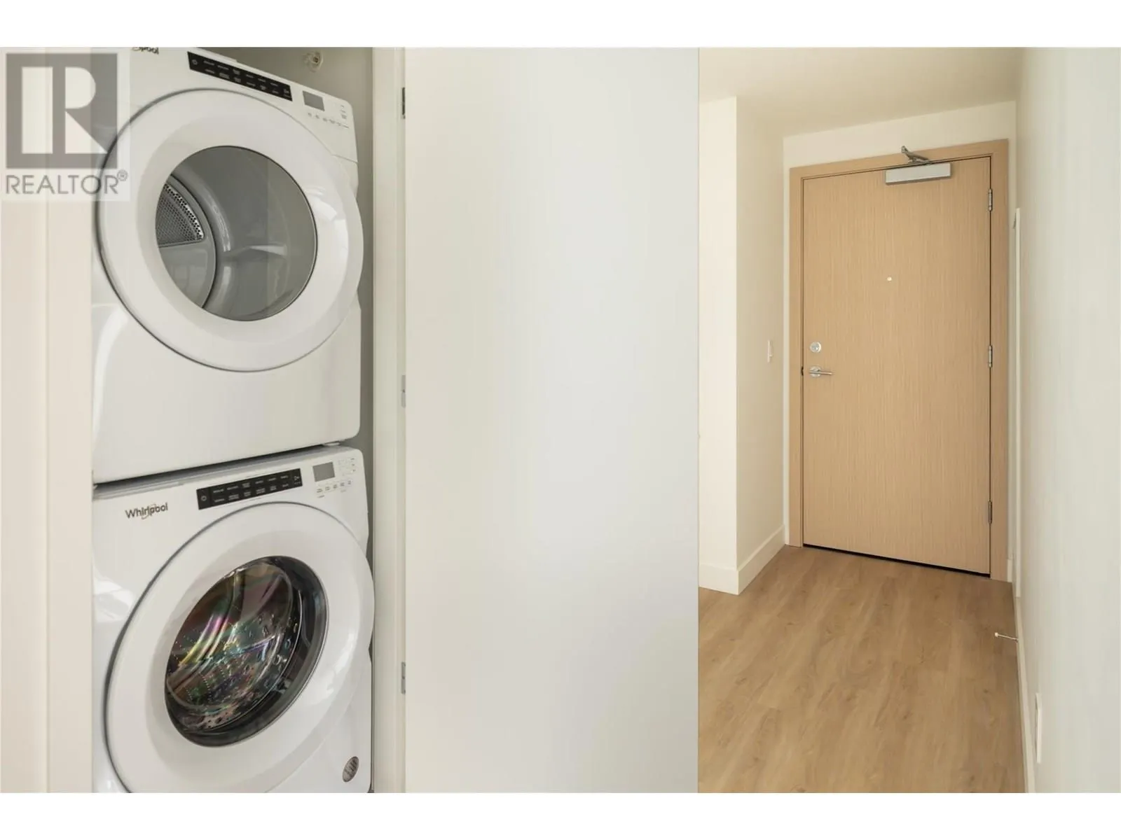 238 Leon Avenue Unit# 807
