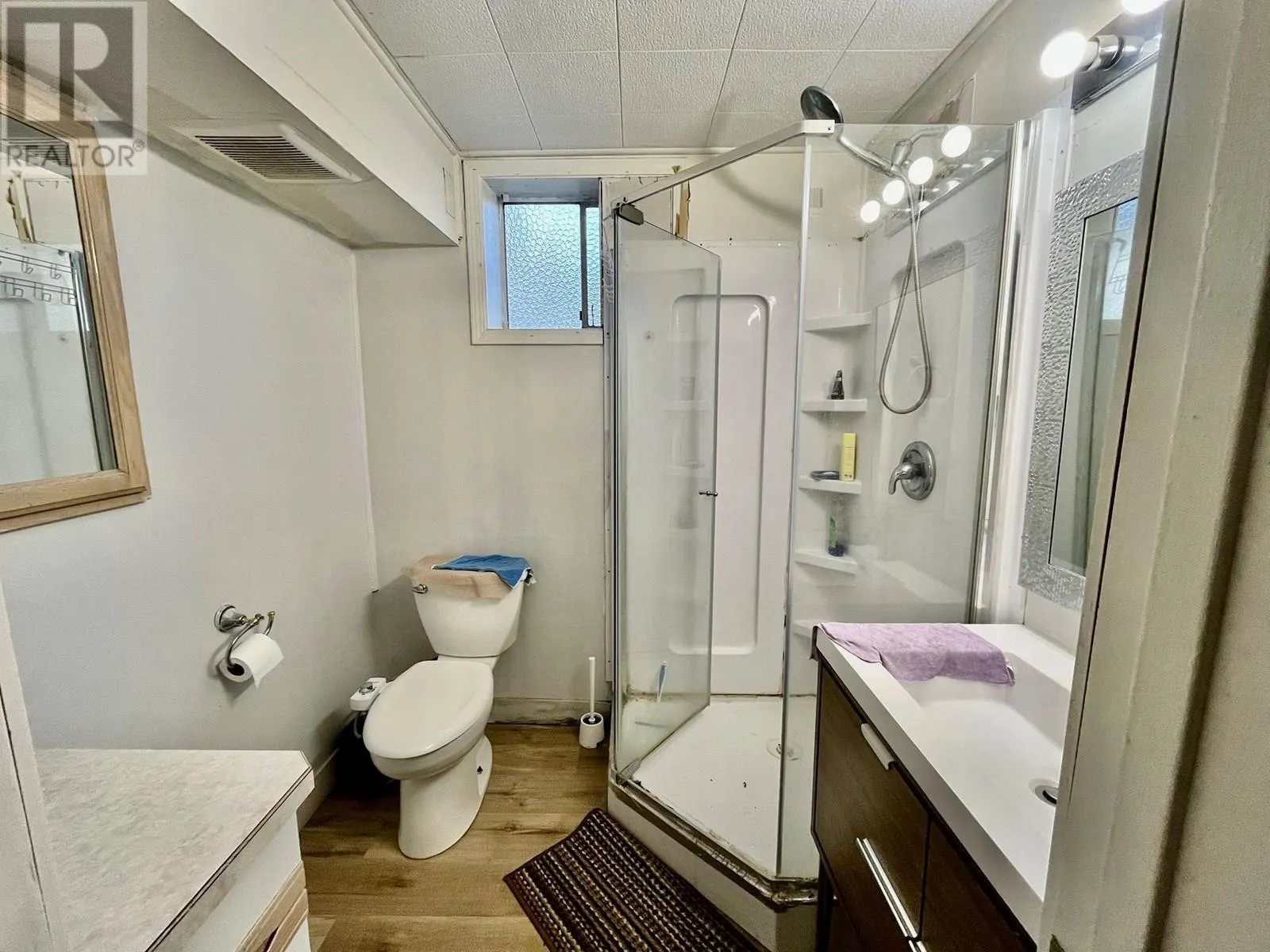 475 Hollywood Road S