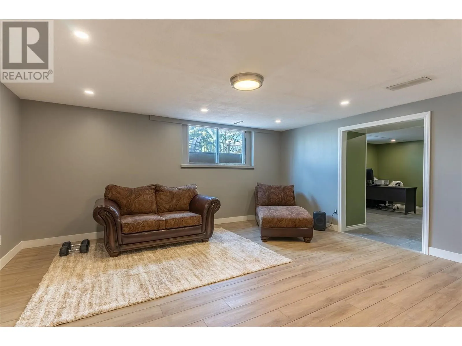 12 EMERALD Drive