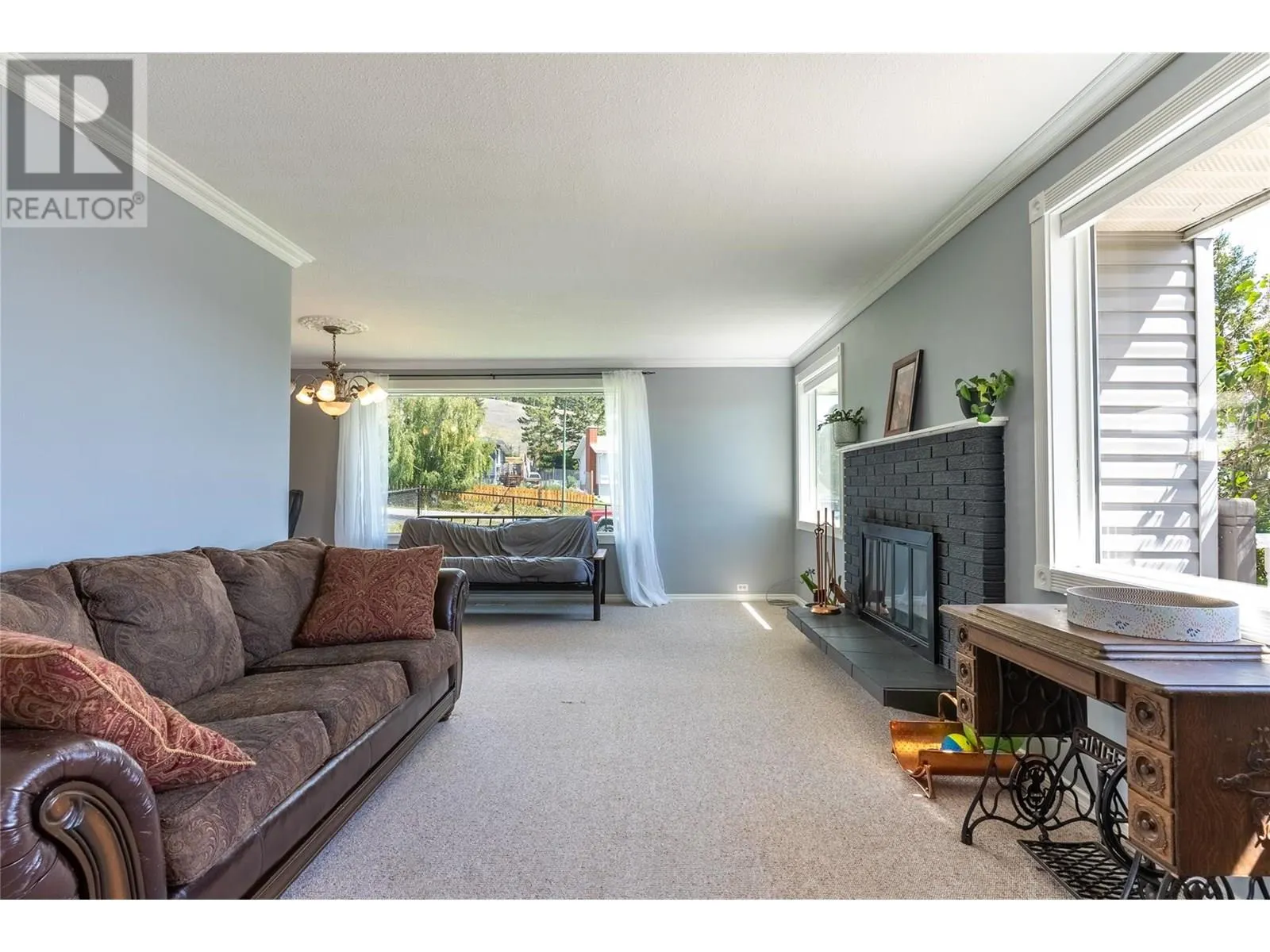 12 EMERALD Drive