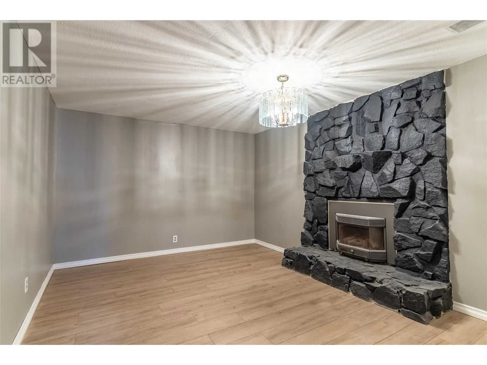 12 EMERALD Drive