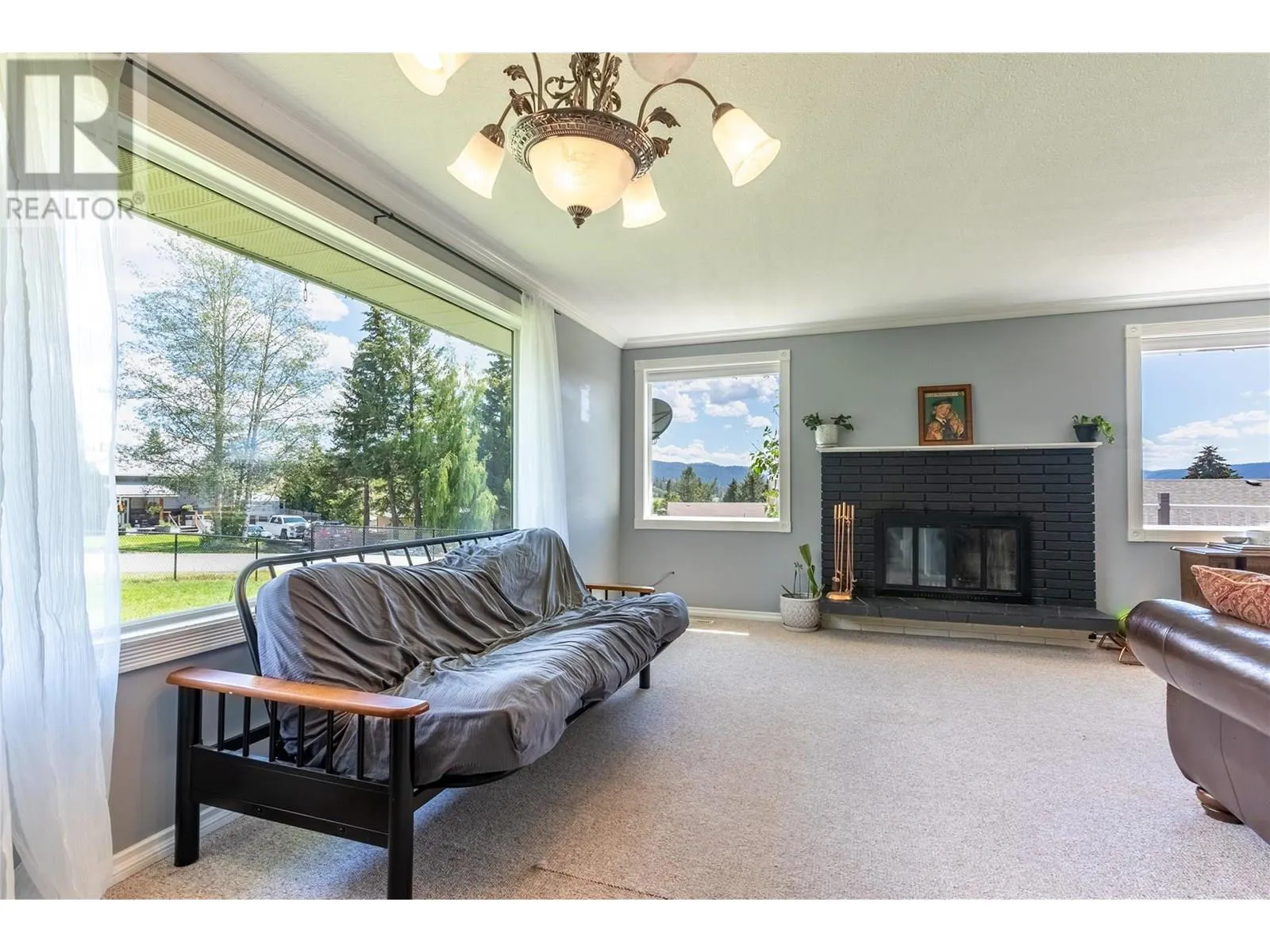 12 EMERALD Drive