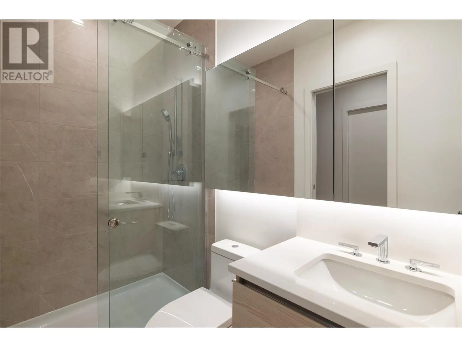 238 Leon Avenue Unit# 2102