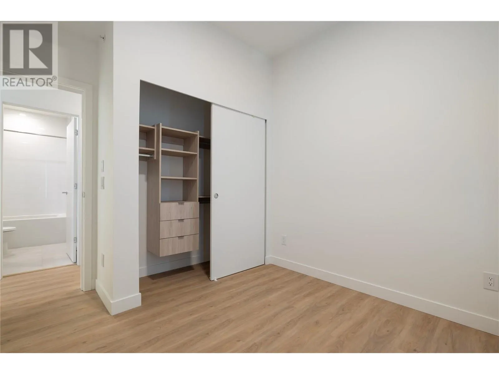 238 Leon Avenue Unit# 2102