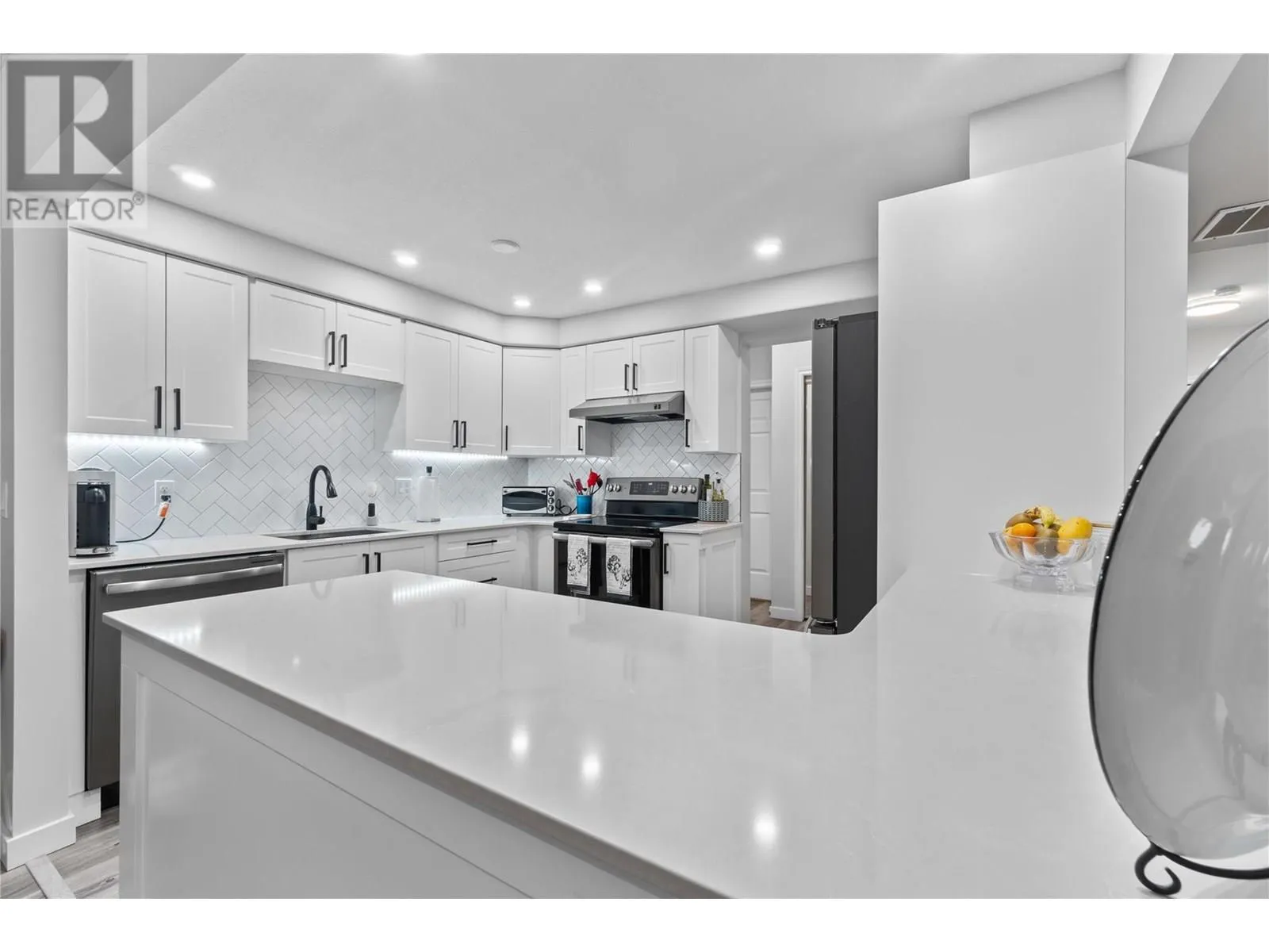3335 Richter Street Unit# 213