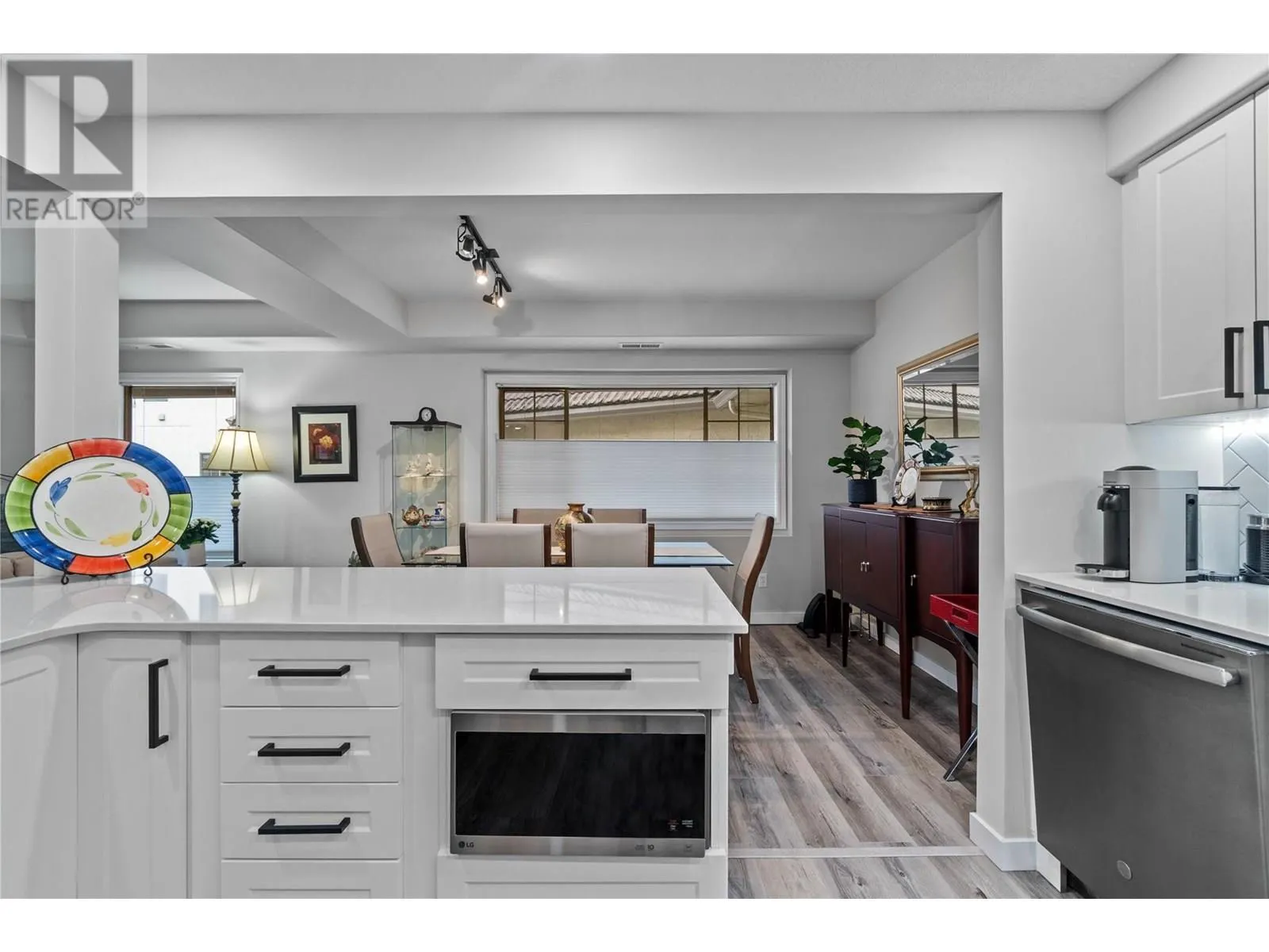 3335 Richter Street Unit# 213