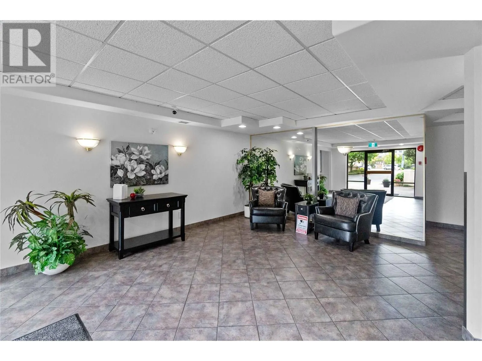 3335 Richter Street Unit# 213