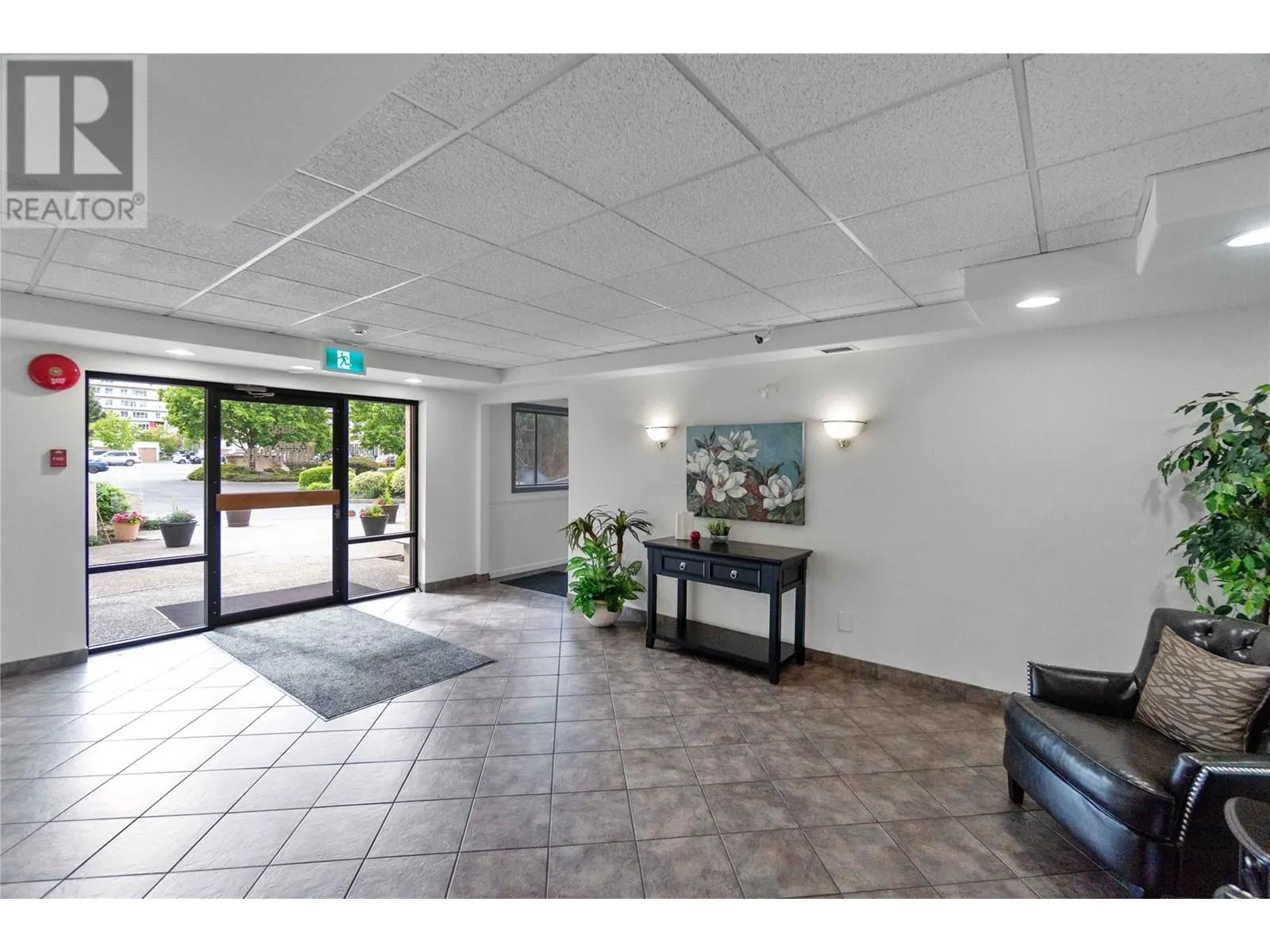 3335 Richter Street Unit# 213