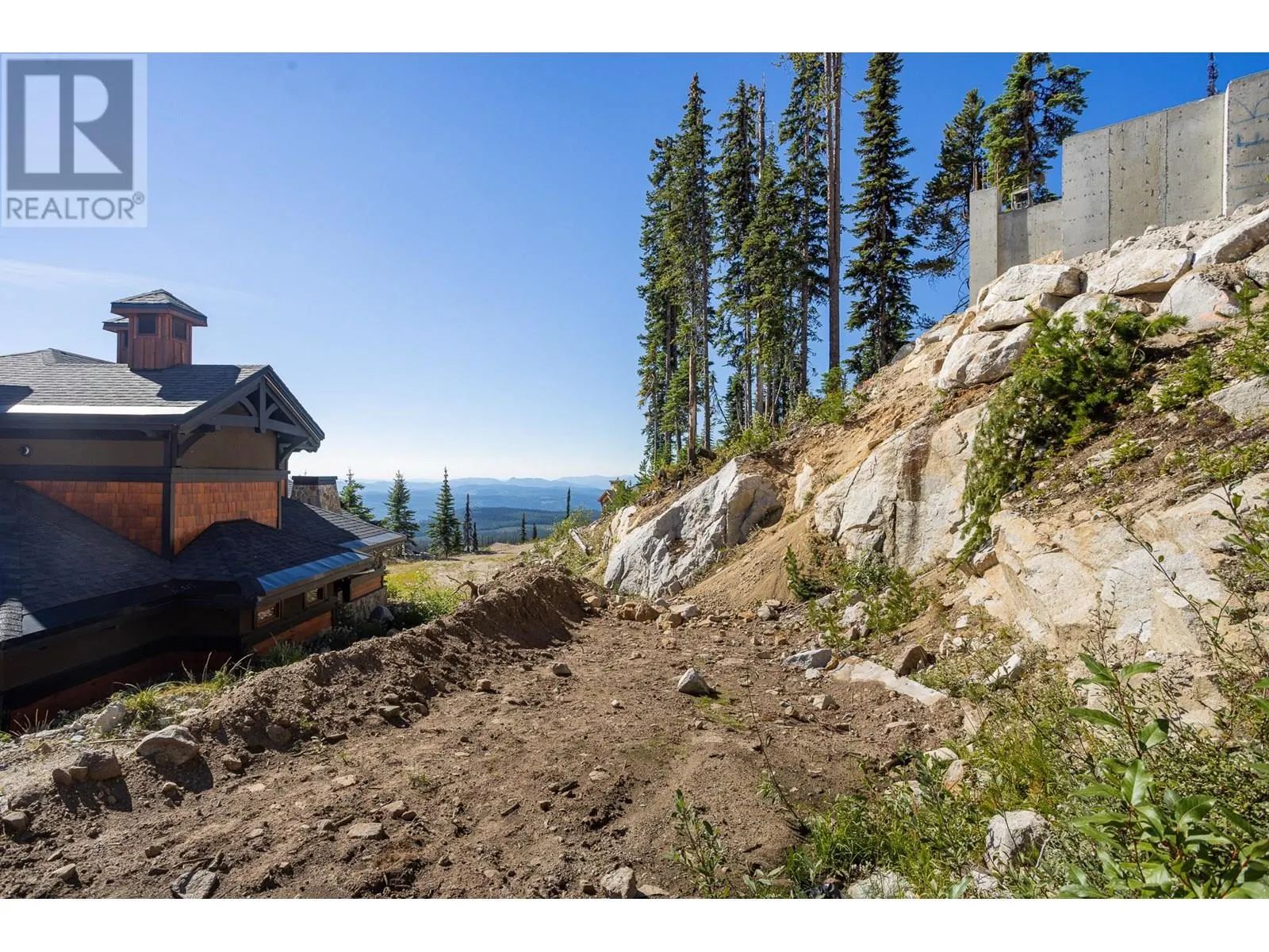 465 Feathertop Way