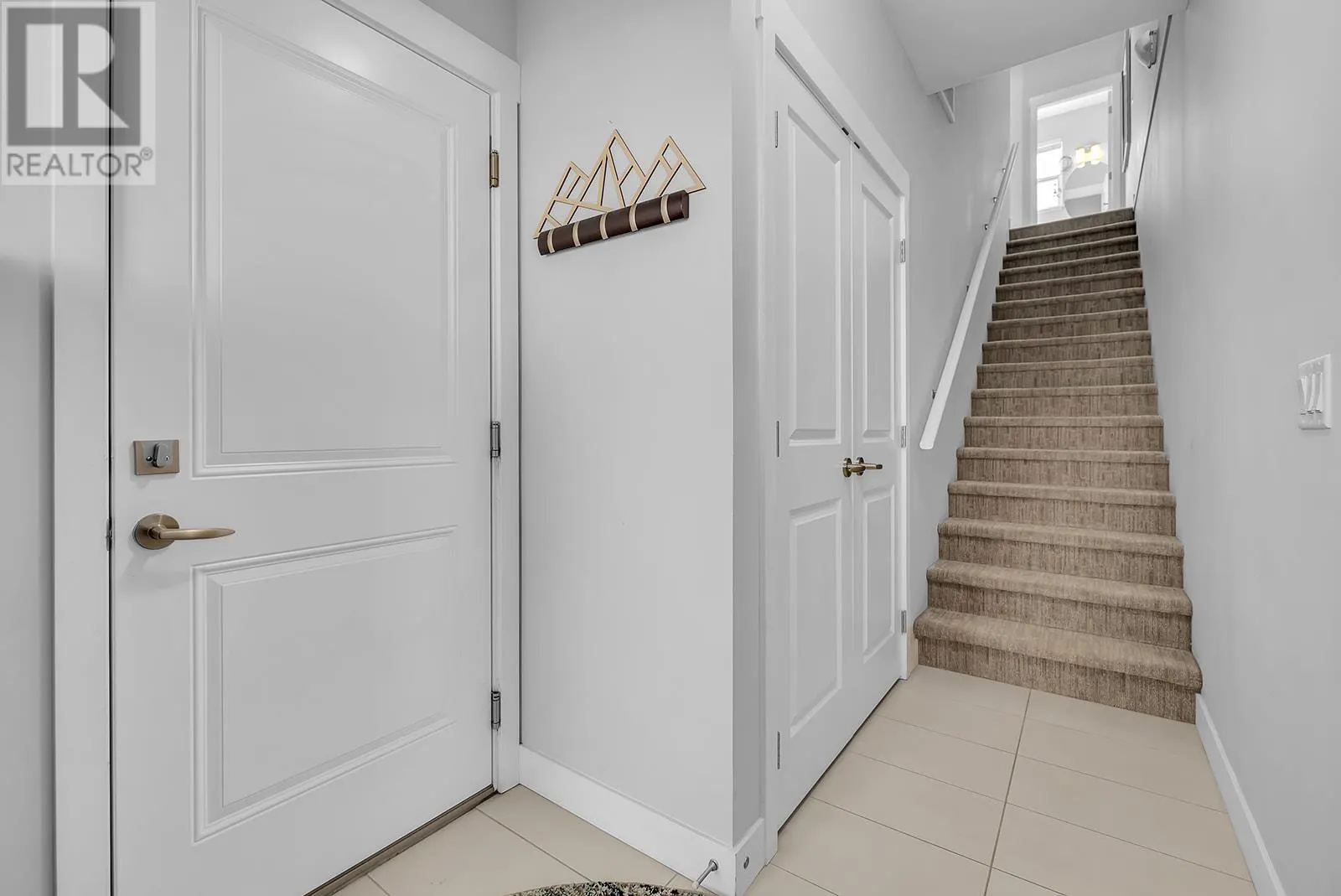 2490 Tuscany Drive Unit# 80