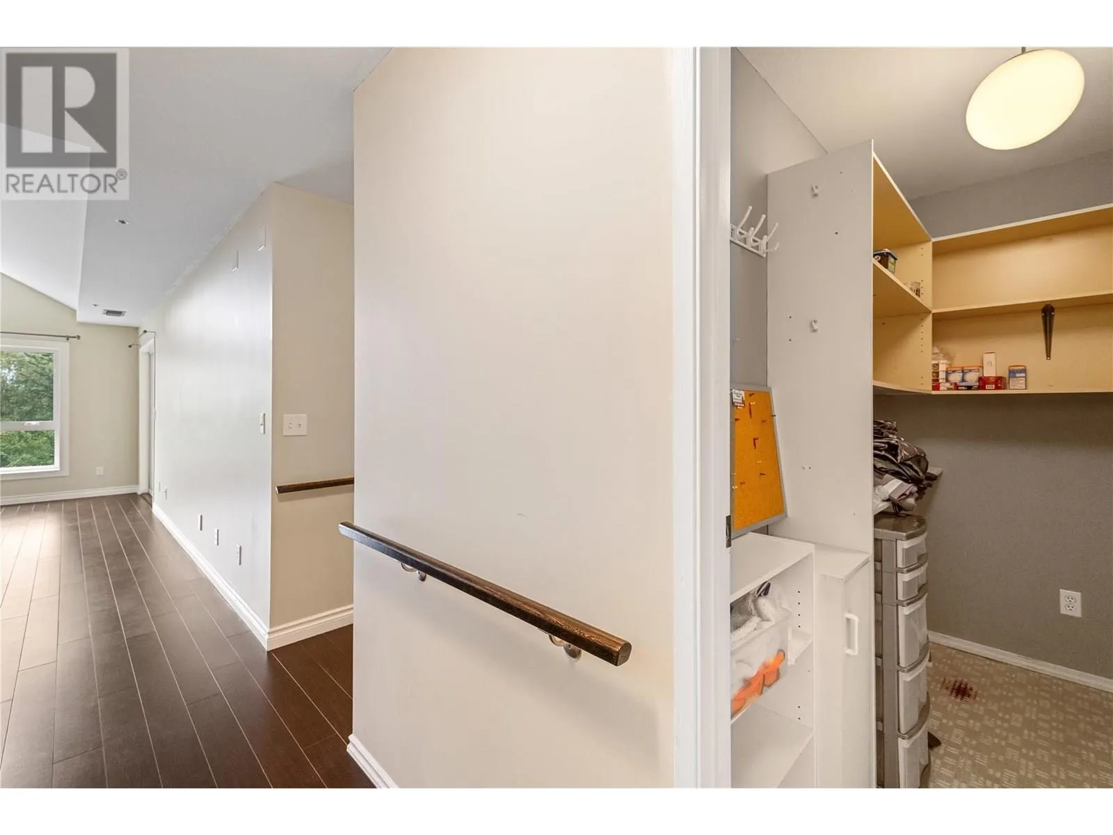 1045 Sutherland Avenue N Unit# 323