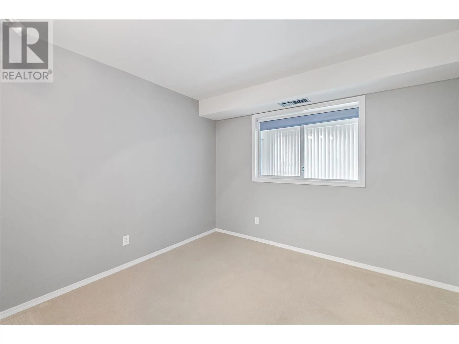 1045 Sutherland Avenue N Unit# 323