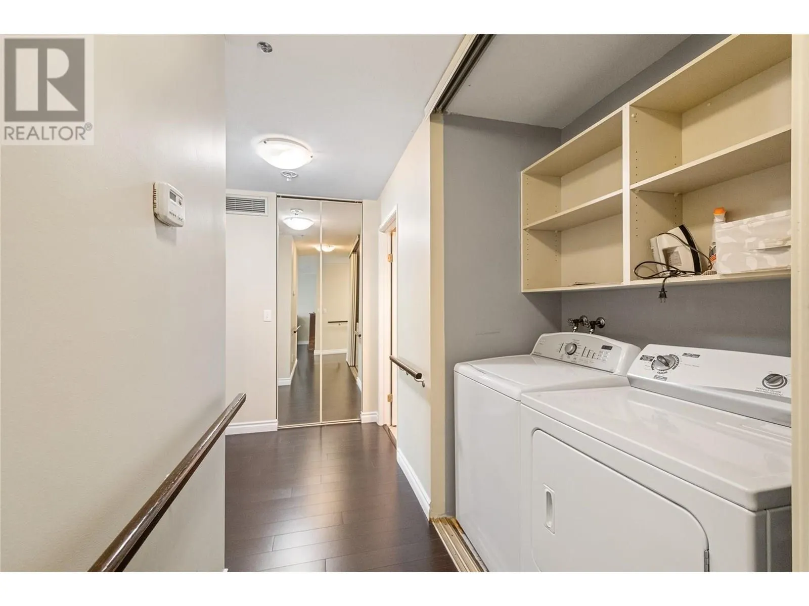 1045 Sutherland Avenue N Unit# 323