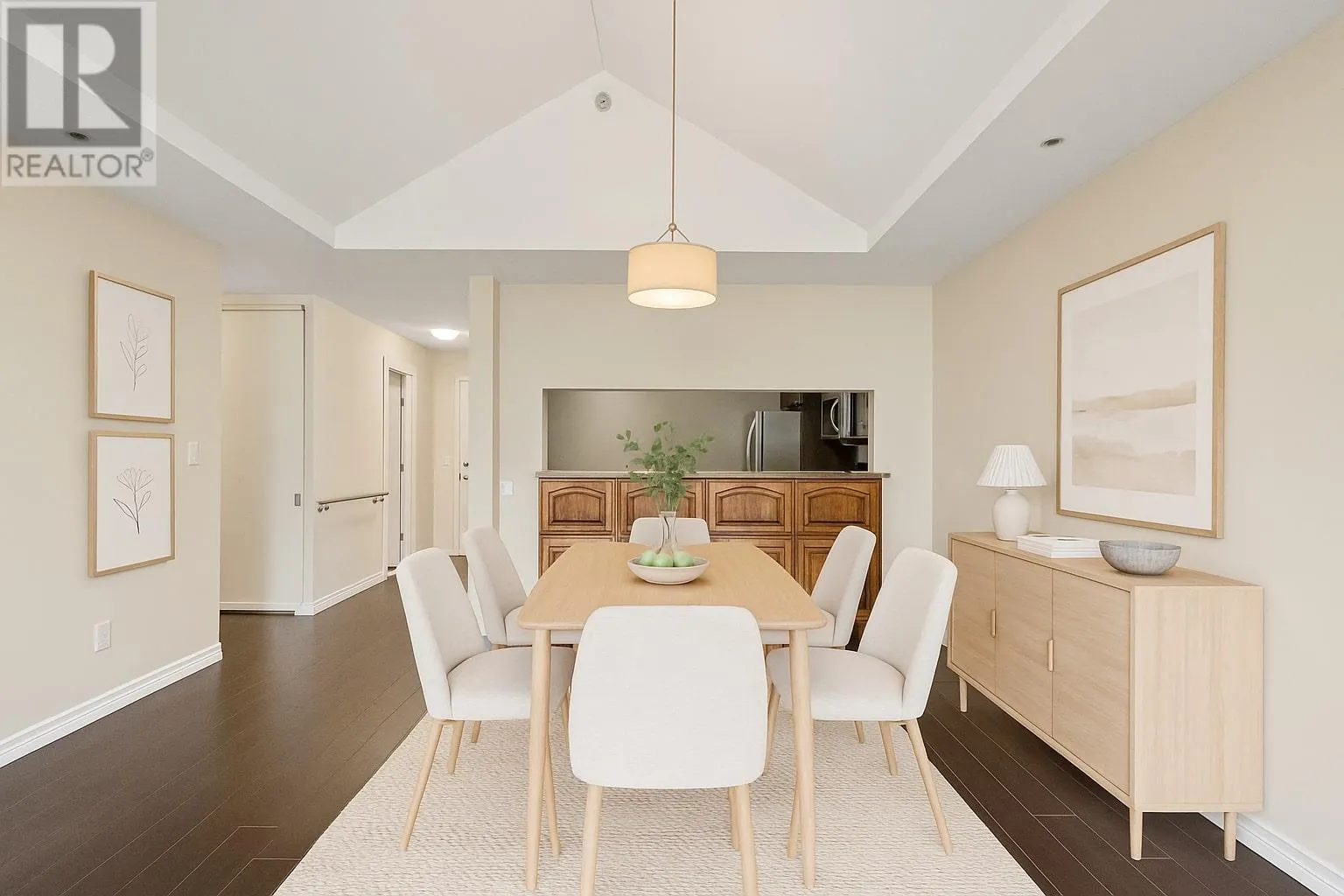 1045 Sutherland Avenue N Unit# 323