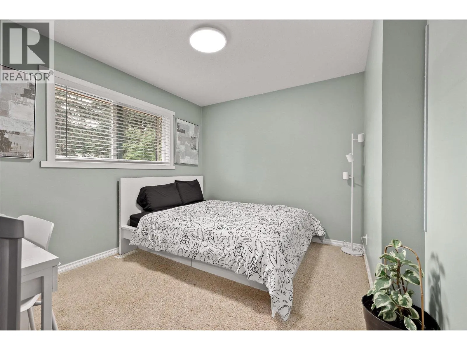 3140 Coventry Crescent