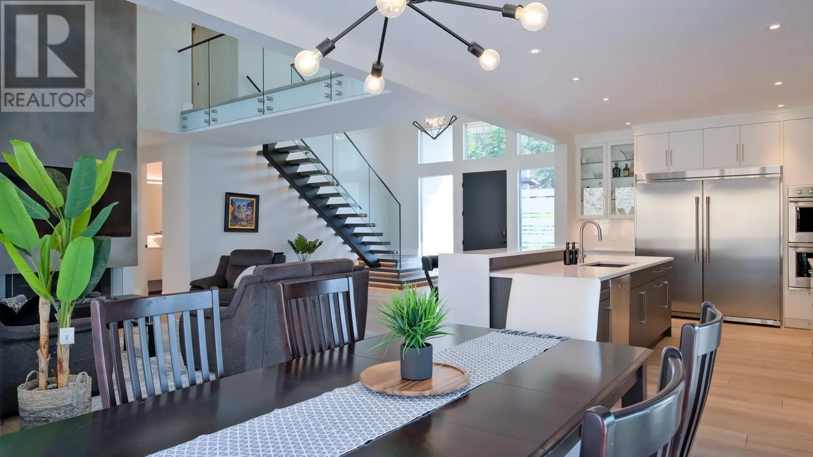 740 Pinehaven Court